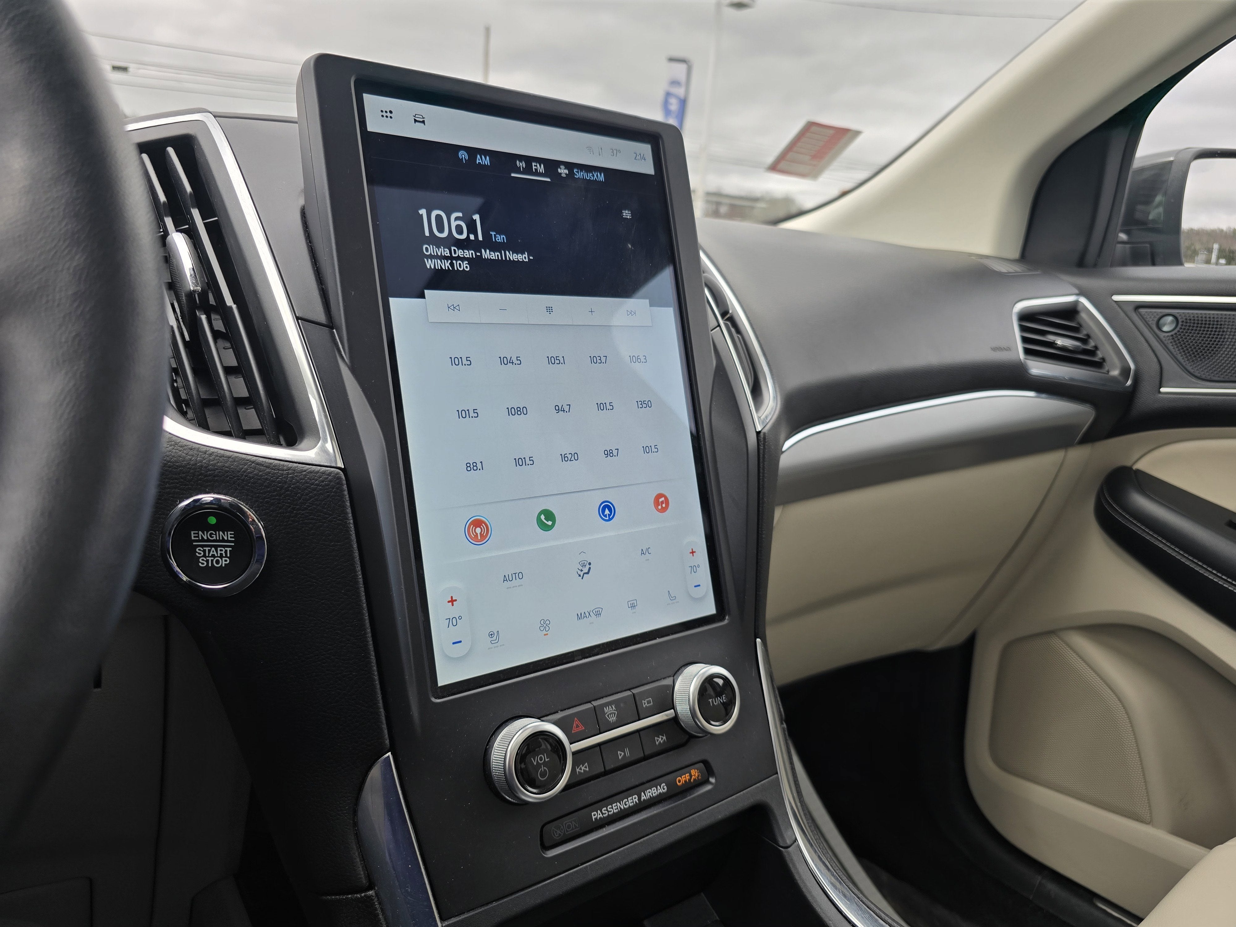 2022 Ford Edge Titanium