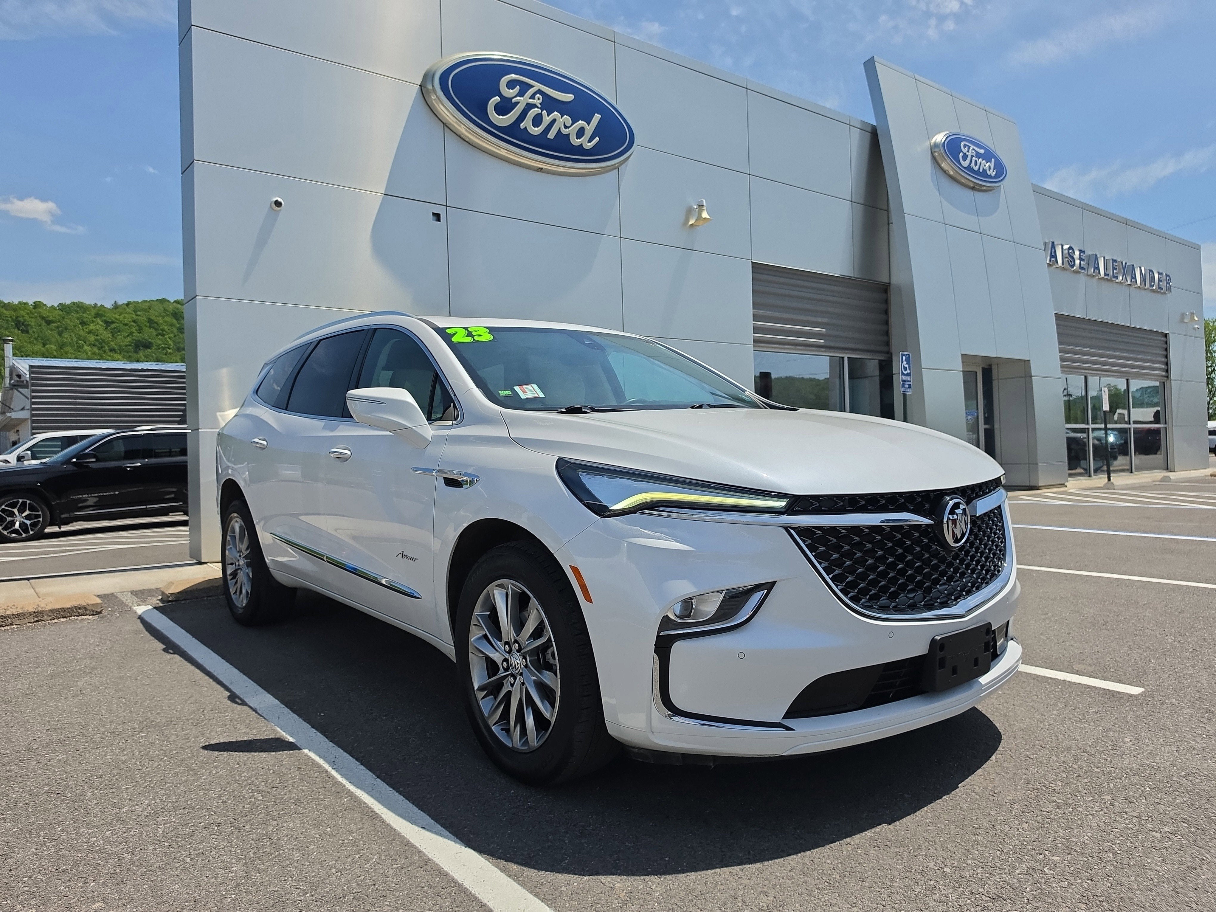 2023 Buick Enclave Avenir