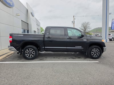 2016 Toyota Tundra 4WD Truck SR5