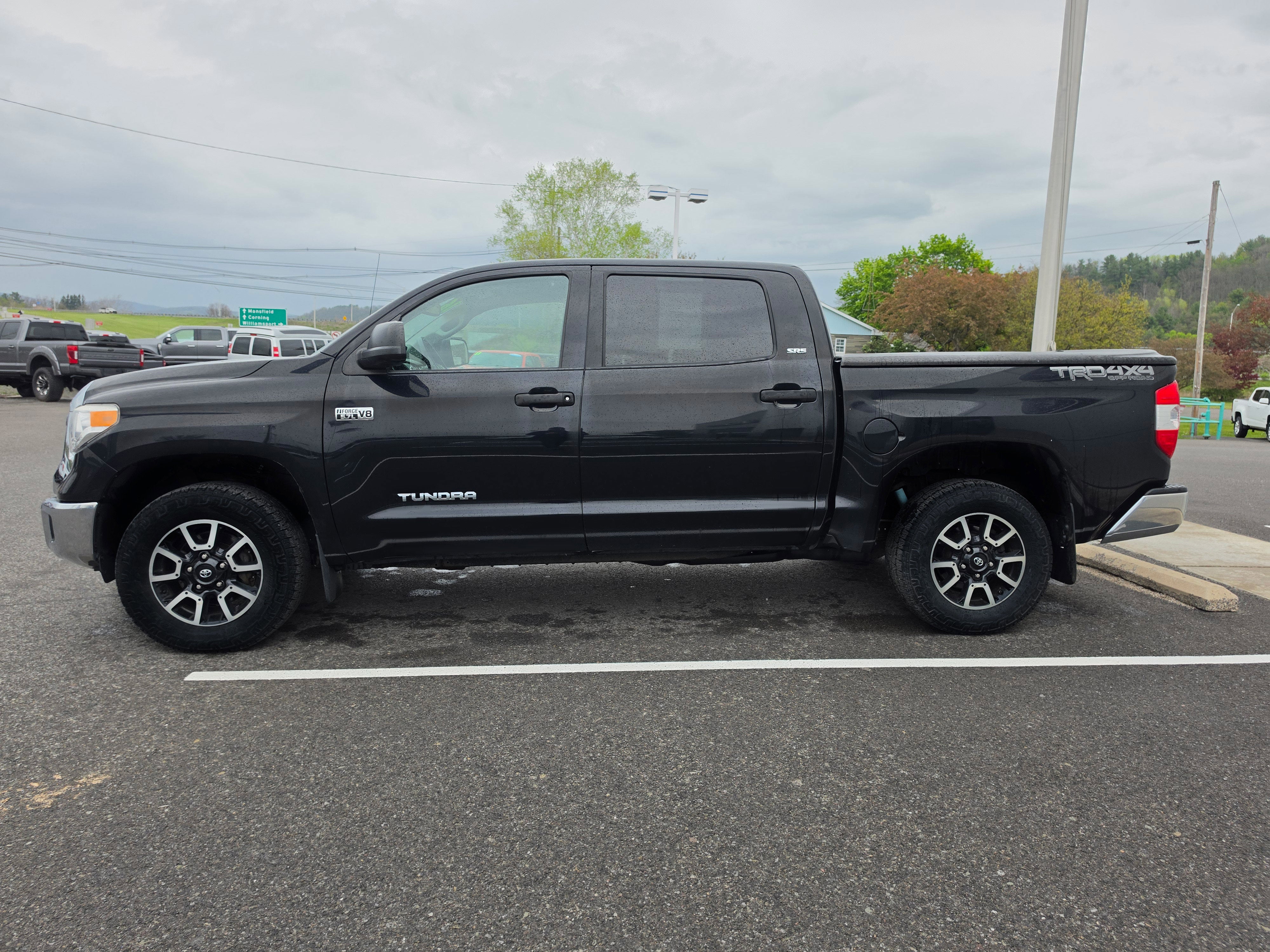 2016 Toyota Tundra 4WD Truck SR5