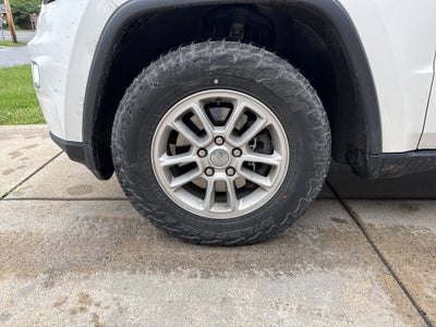 2019 Jeep Grand Cherokee Laredo E