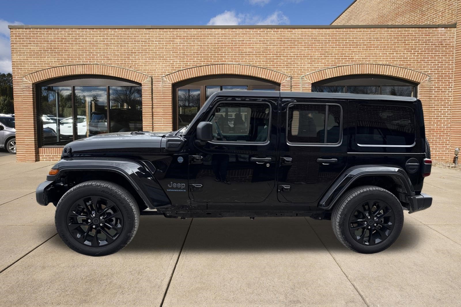 2025 Jeep Wrangler 4xe Sahara