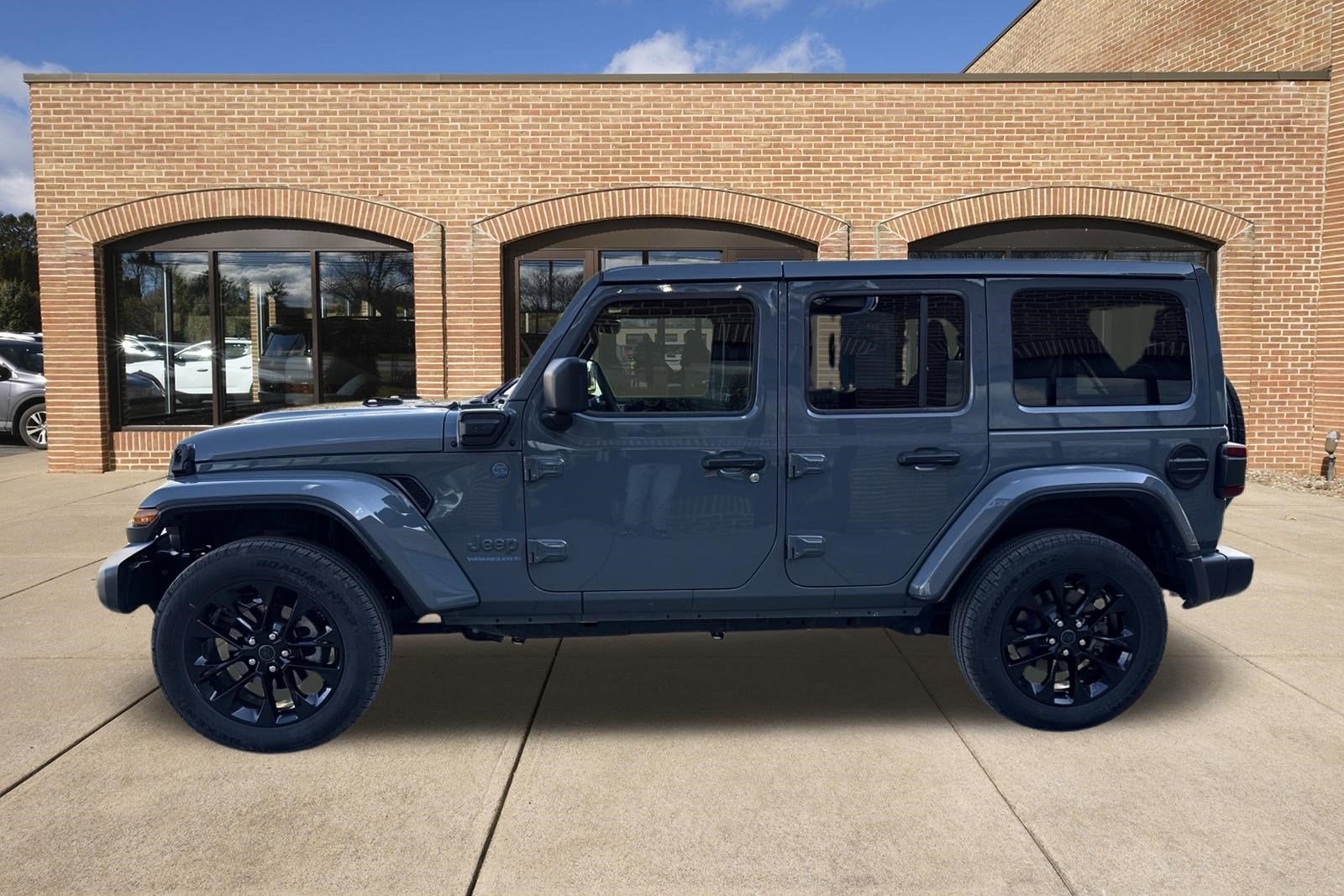 2025 Jeep Wrangler 4xe Sahara