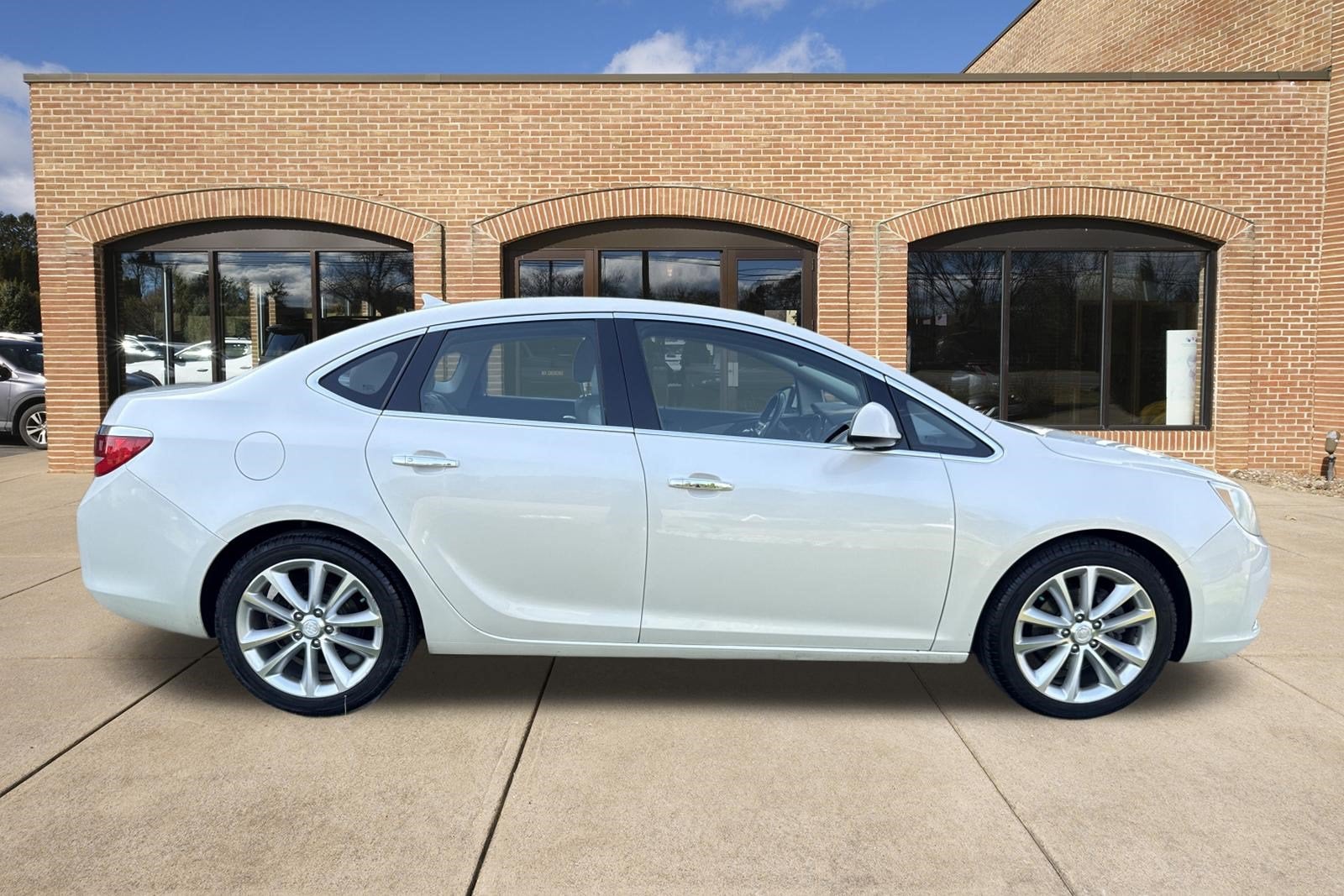 2014 Buick Verano Leather Group