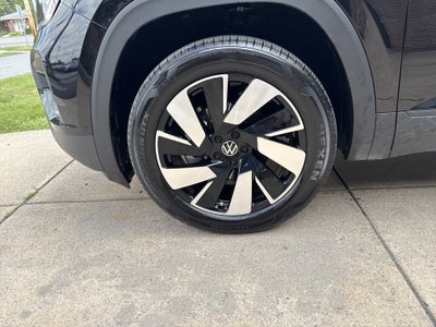 2026 Volkswagen Atlas Cross Sport 2.0T SE w/Technology
