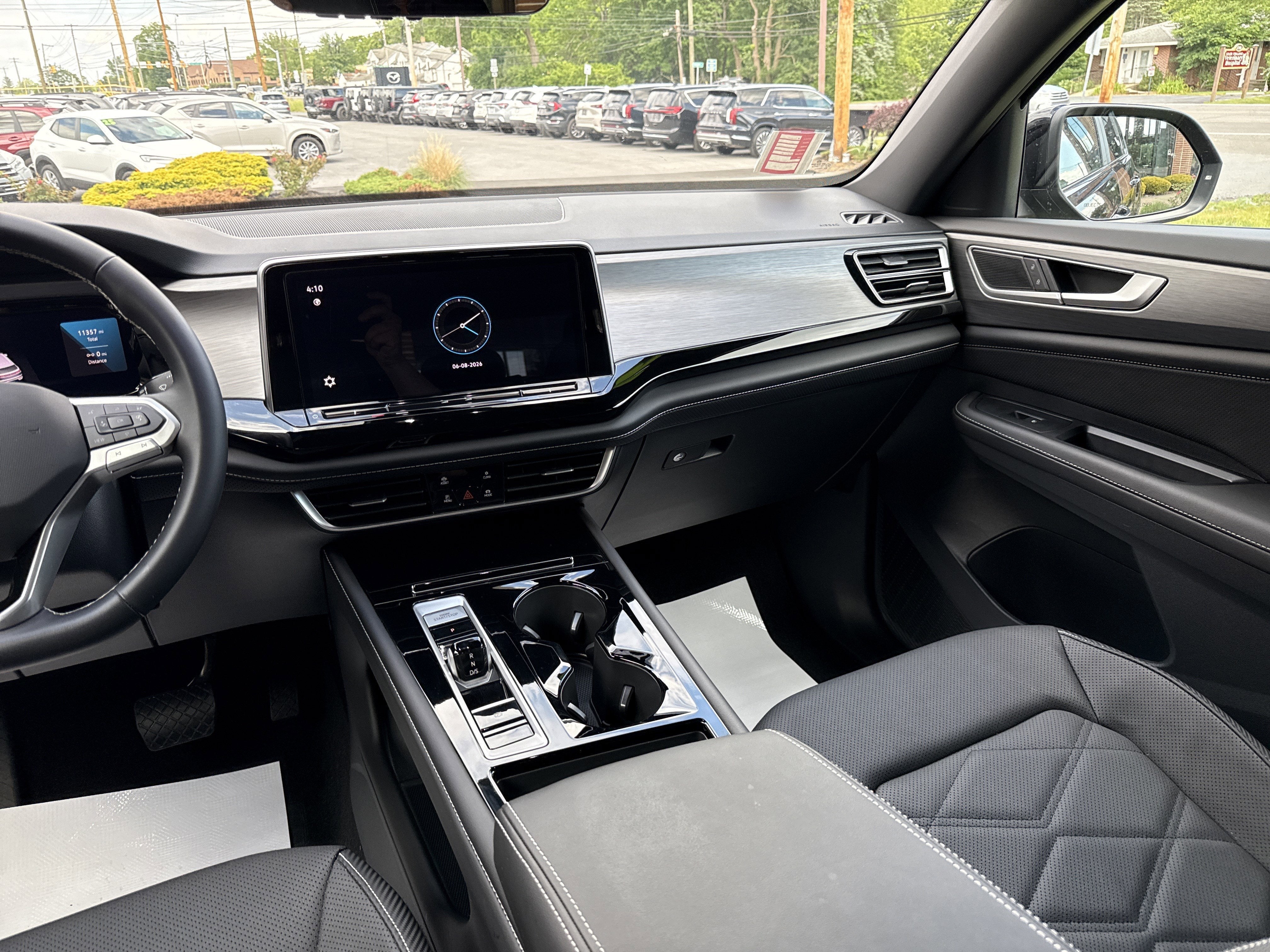 2026 Volkswagen Atlas Cross Sport 2.0T SE w/Technology