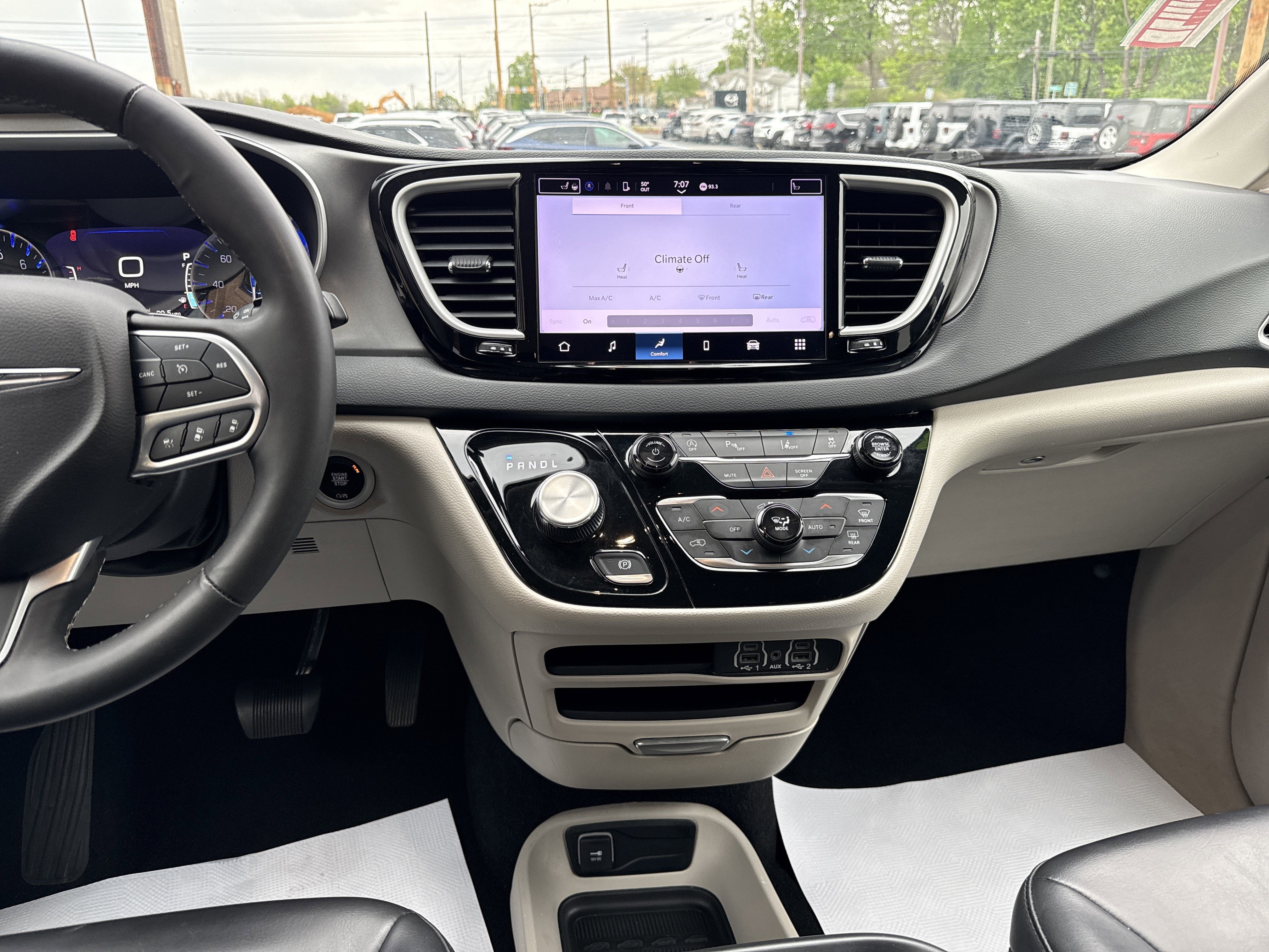 2023 Chrysler Pacifica Touring L