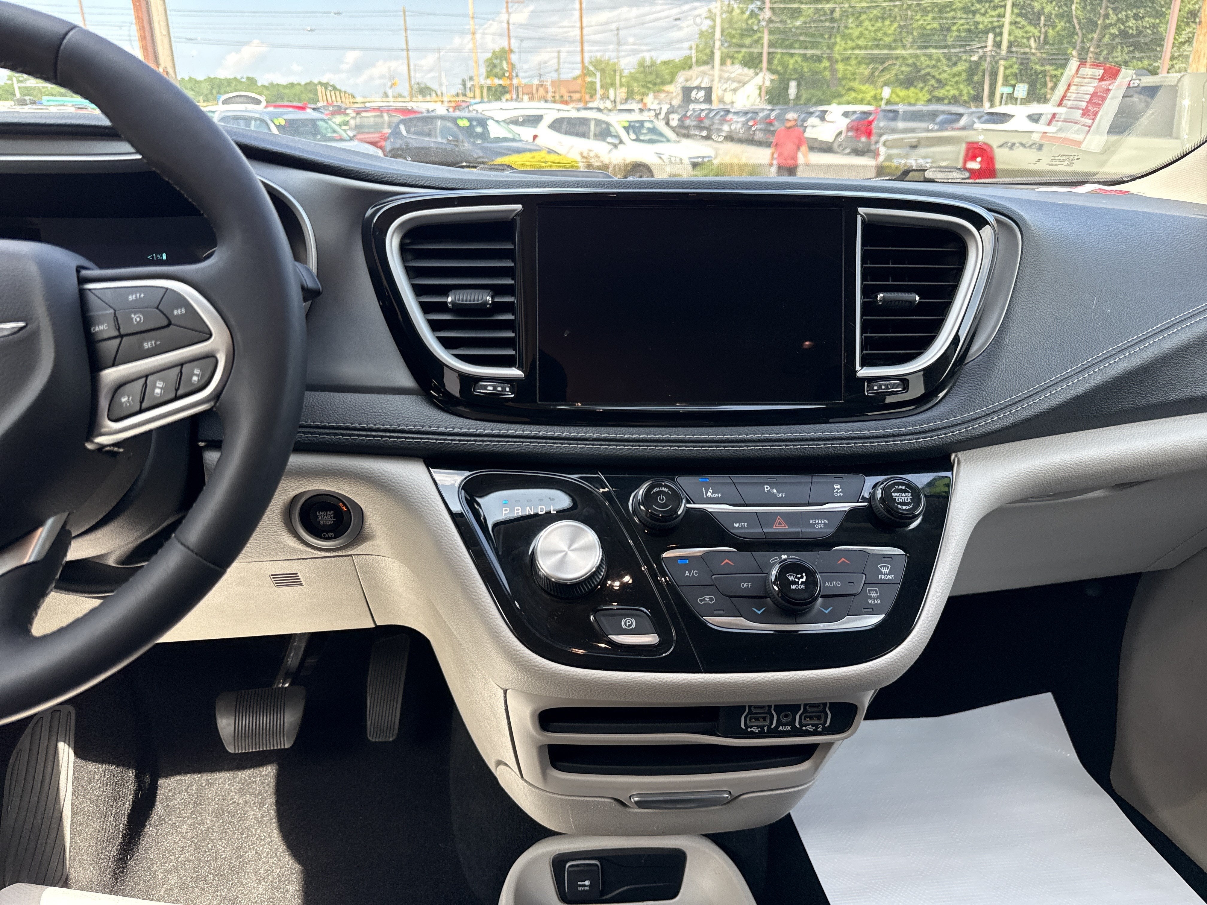 2023 Chrysler Pacifica Hybrid Touring L