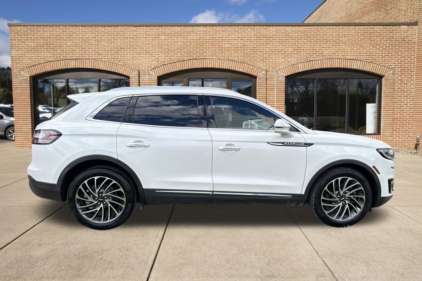 2020 Lincoln Nautilus Reserve