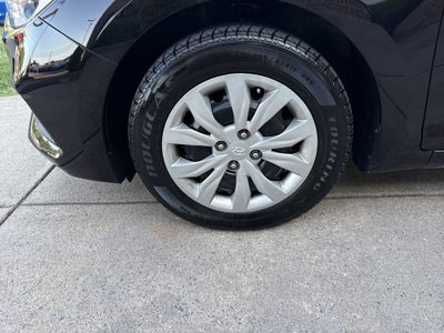 2022 Hyundai Accent SE