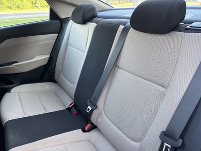 2022 Hyundai Accent SE