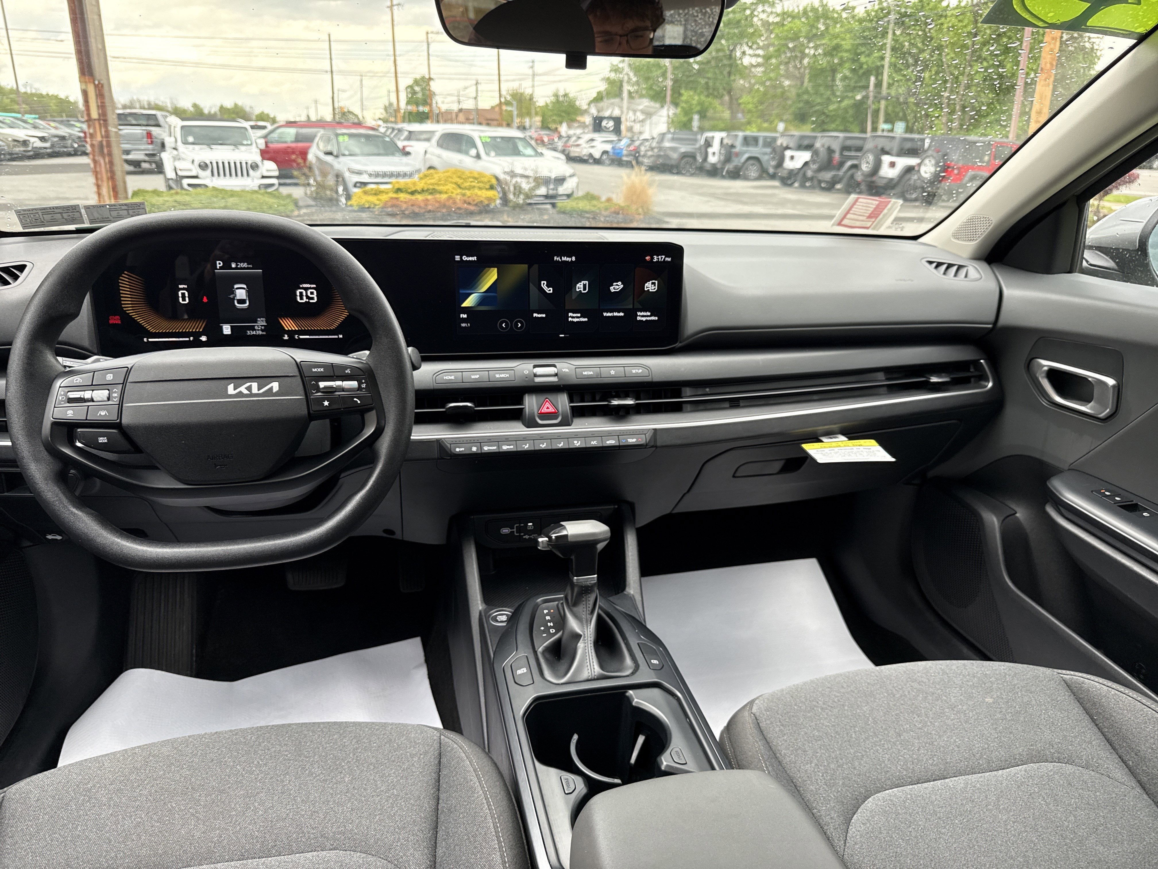 2025 Kia K4 LXS