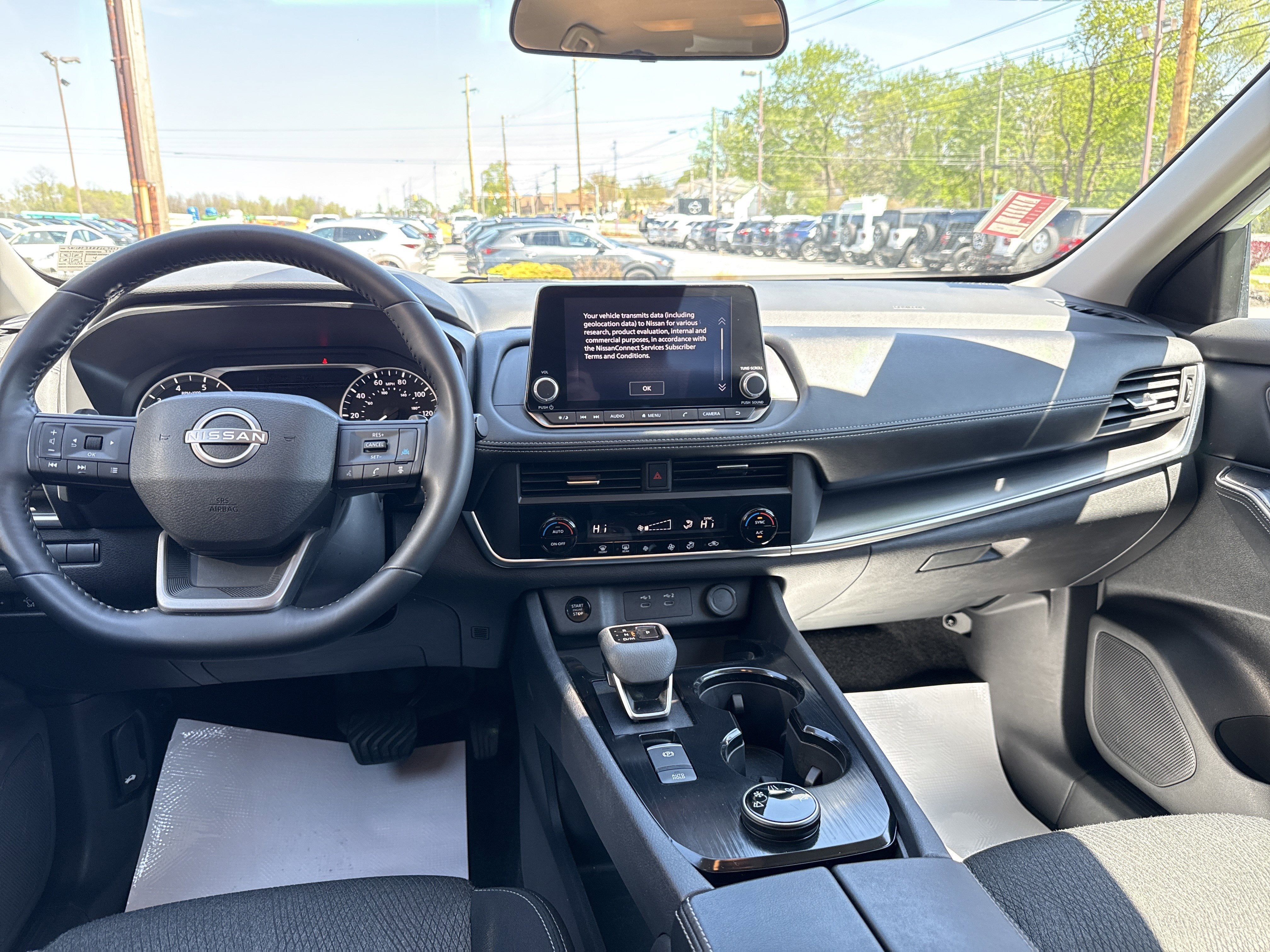 2025 Nissan Rogue SV