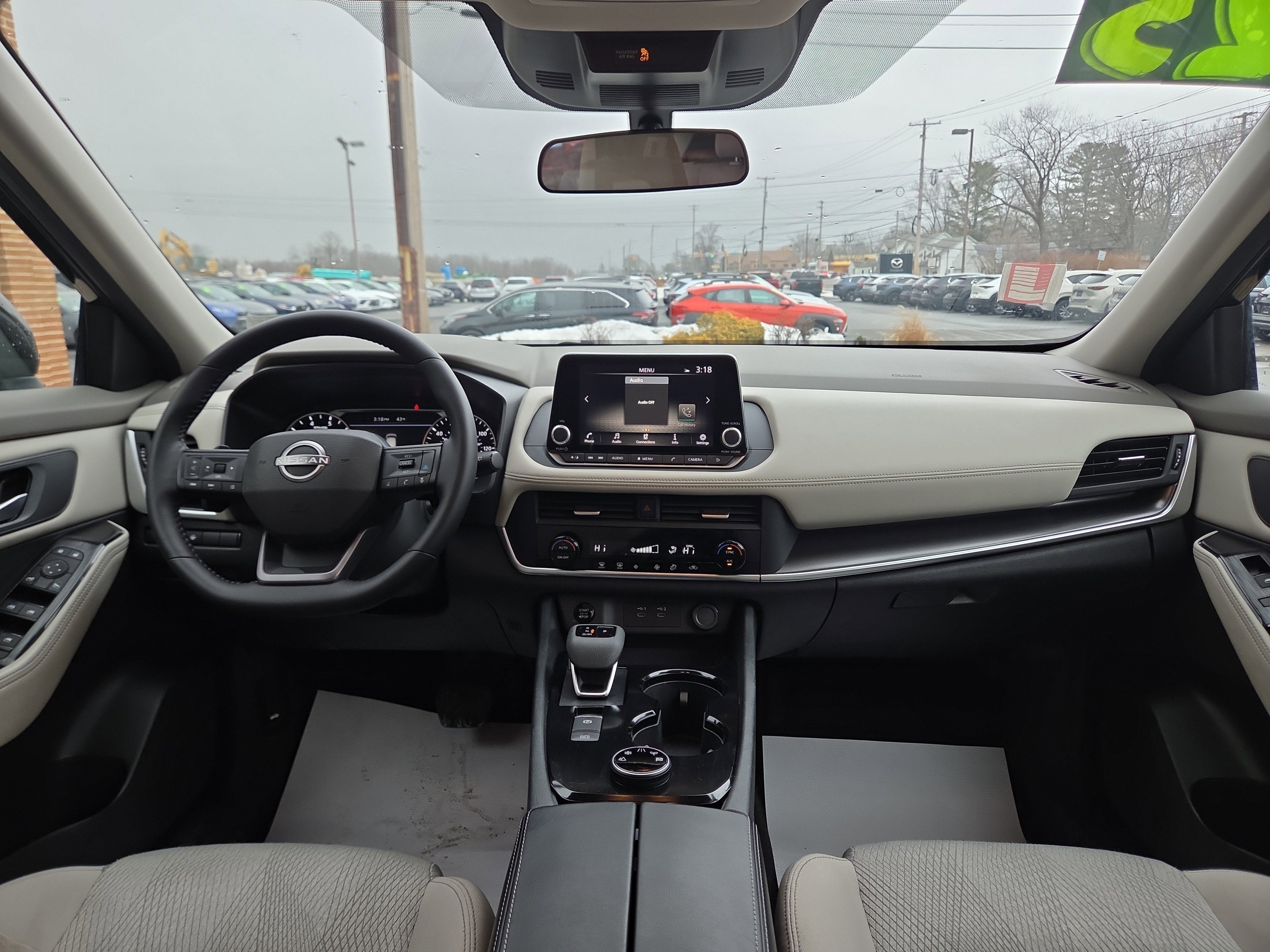 2025 Nissan Rogue SV