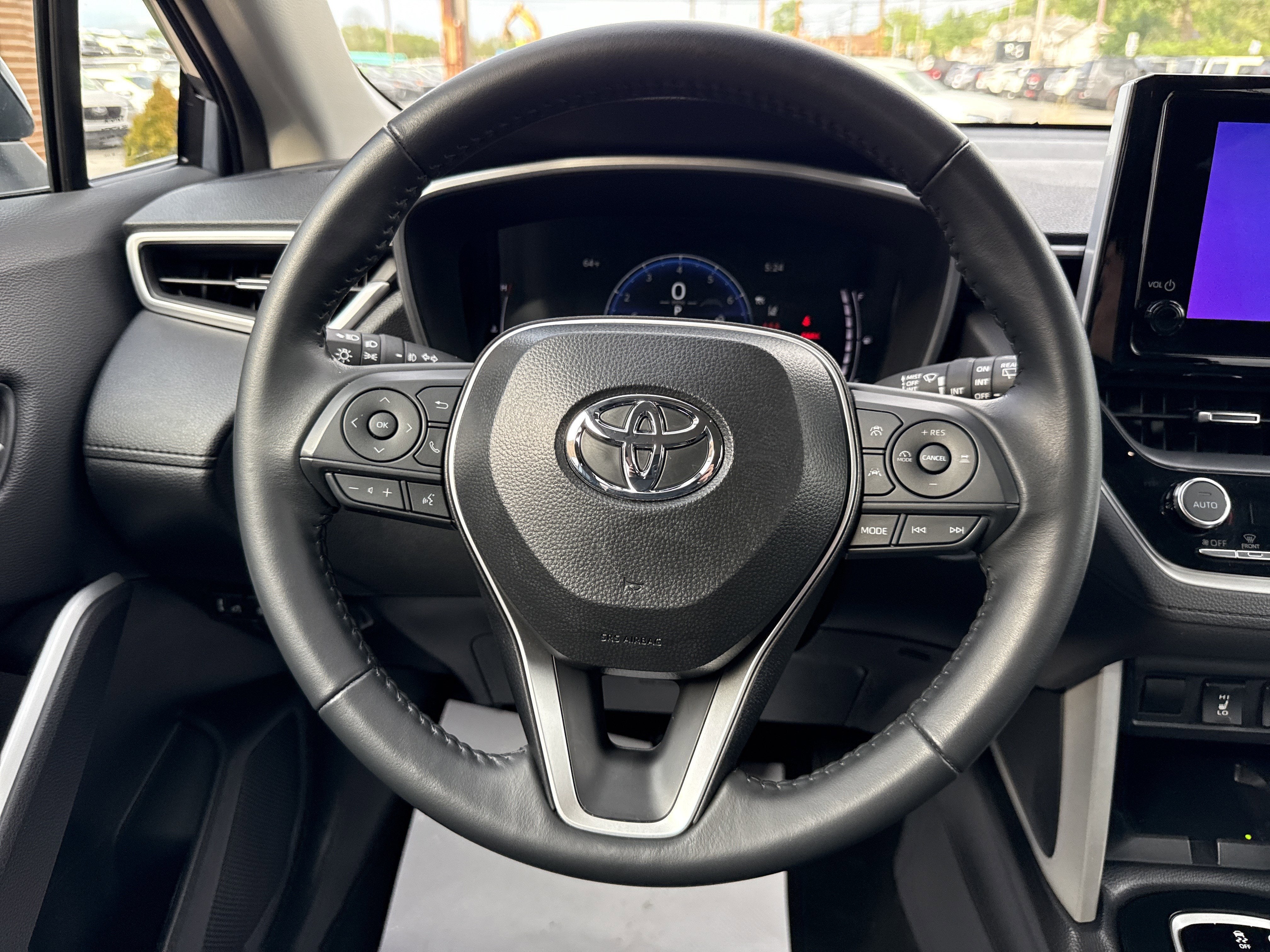 2025 Toyota Corolla Cross XLE