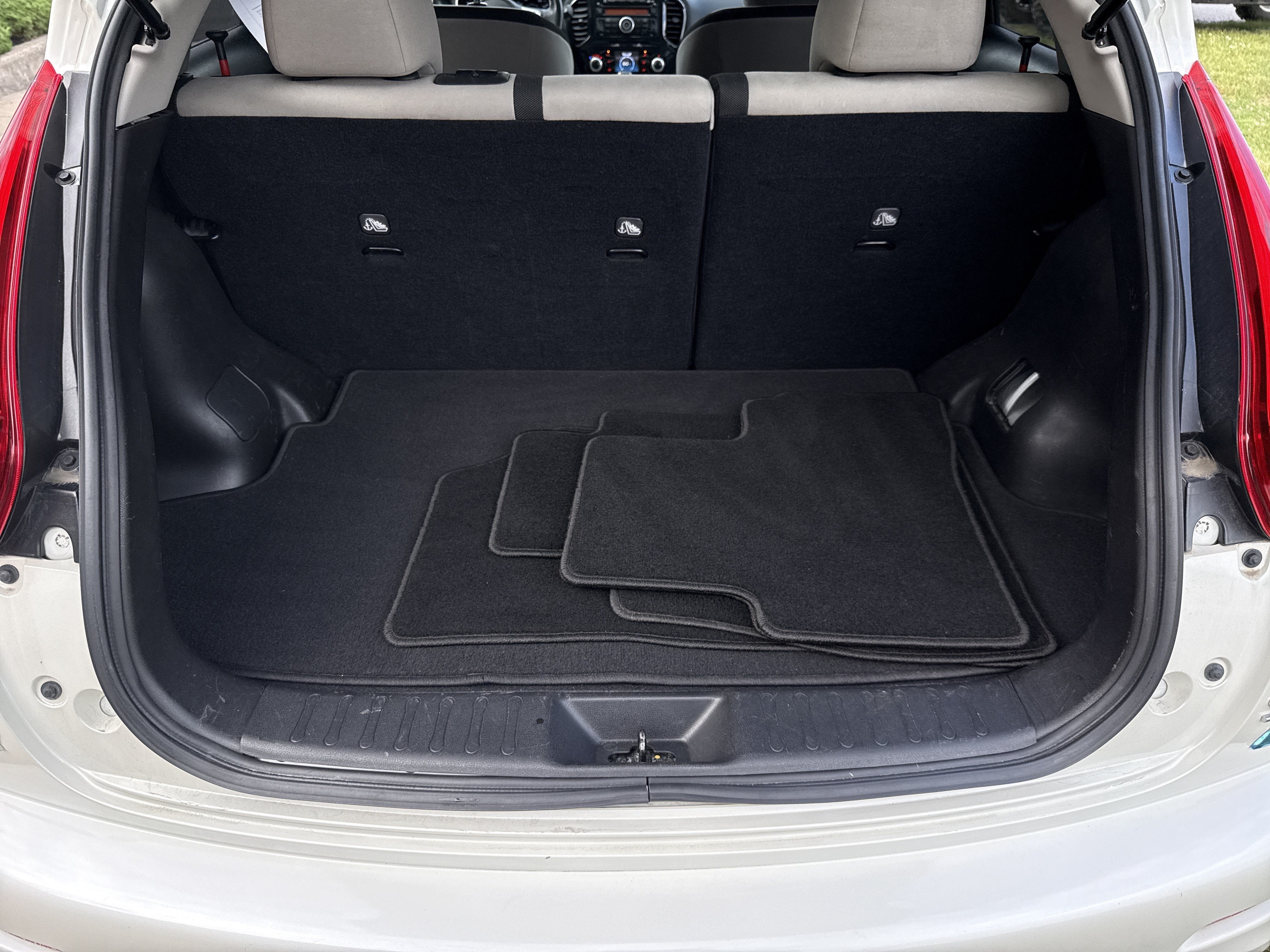 2013 Nissan JUKE SV