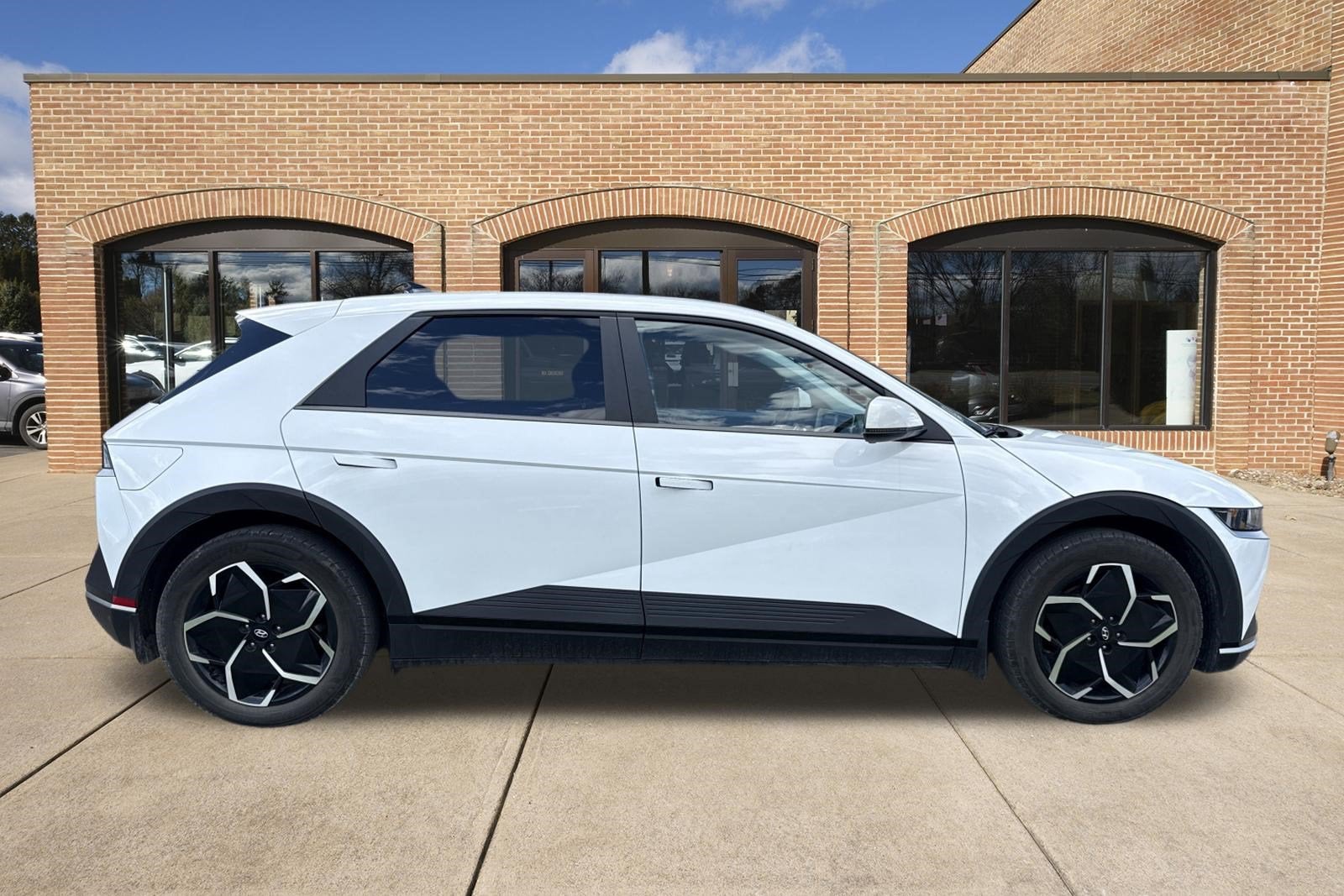 2023 Hyundai IONIQ 5 SEL