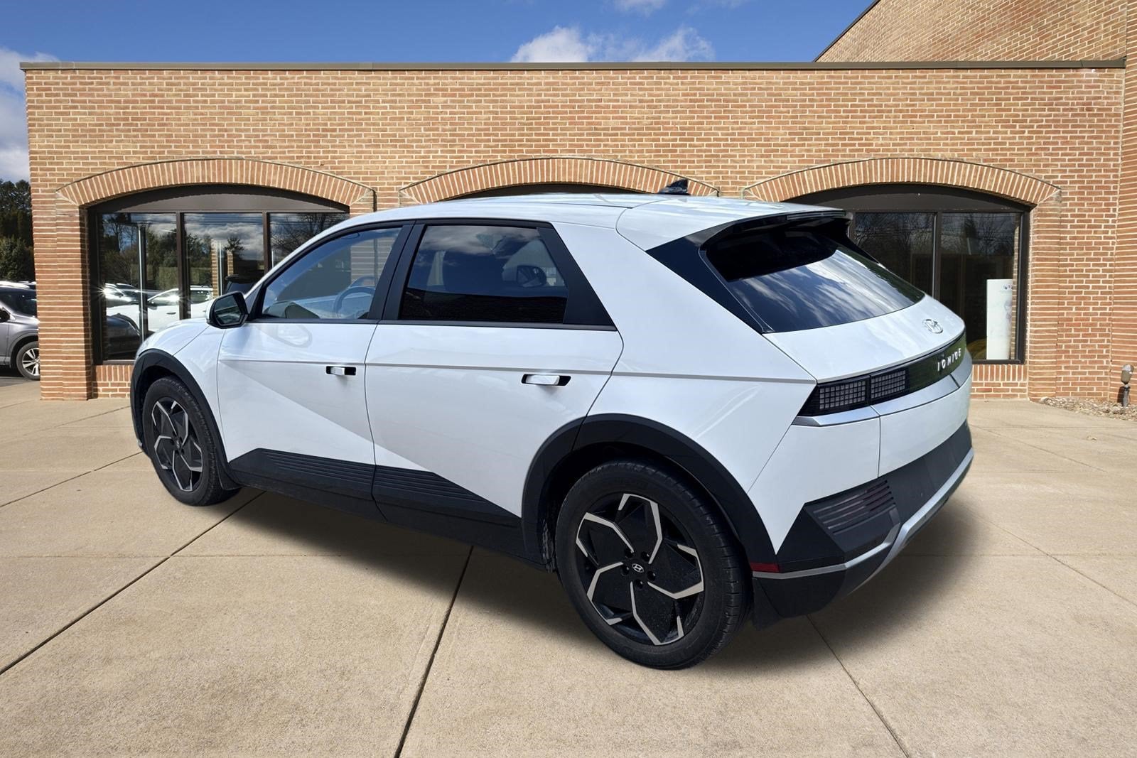 2023 Hyundai IONIQ 5 SEL