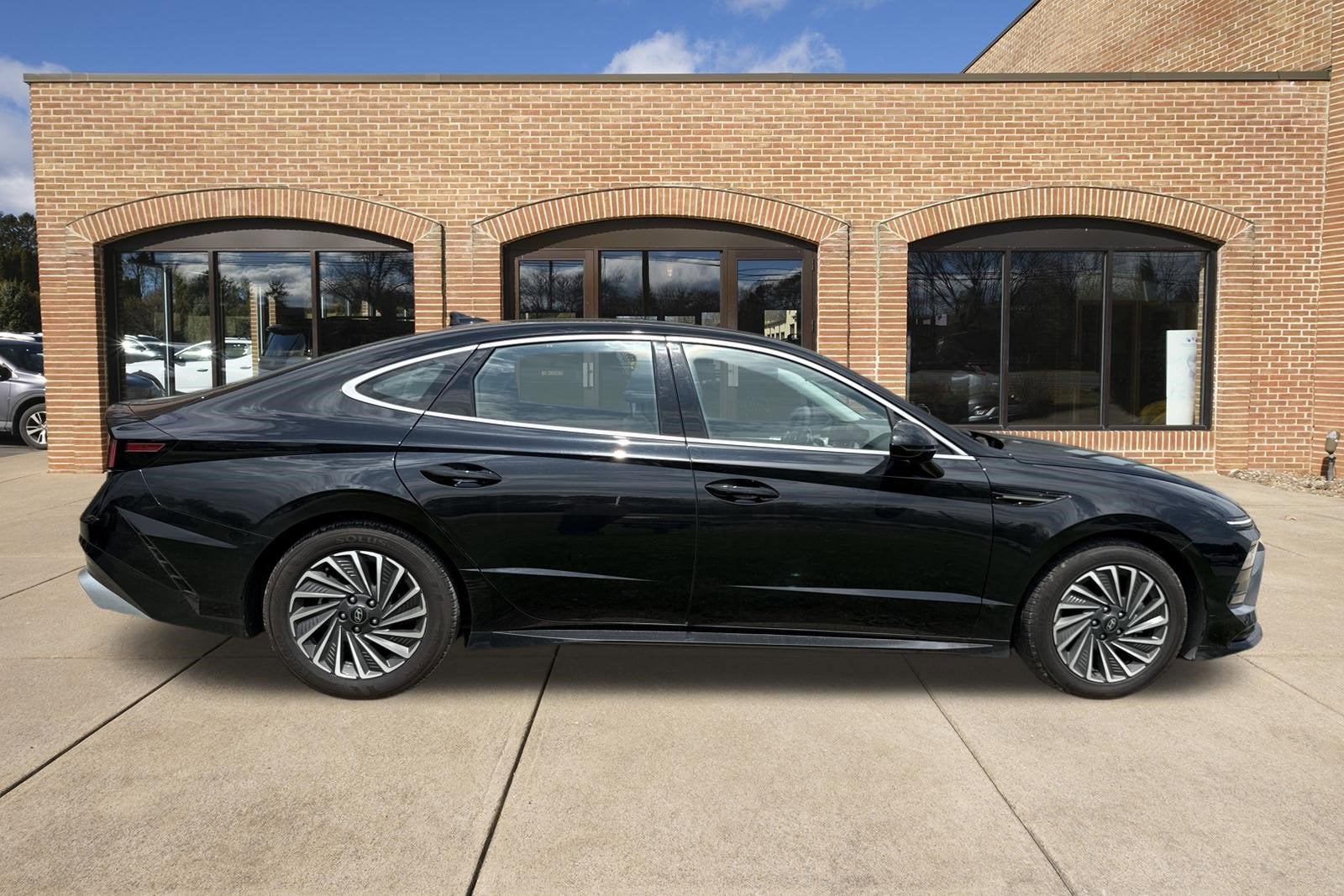 2025 Hyundai Sonata Hybrid SEL