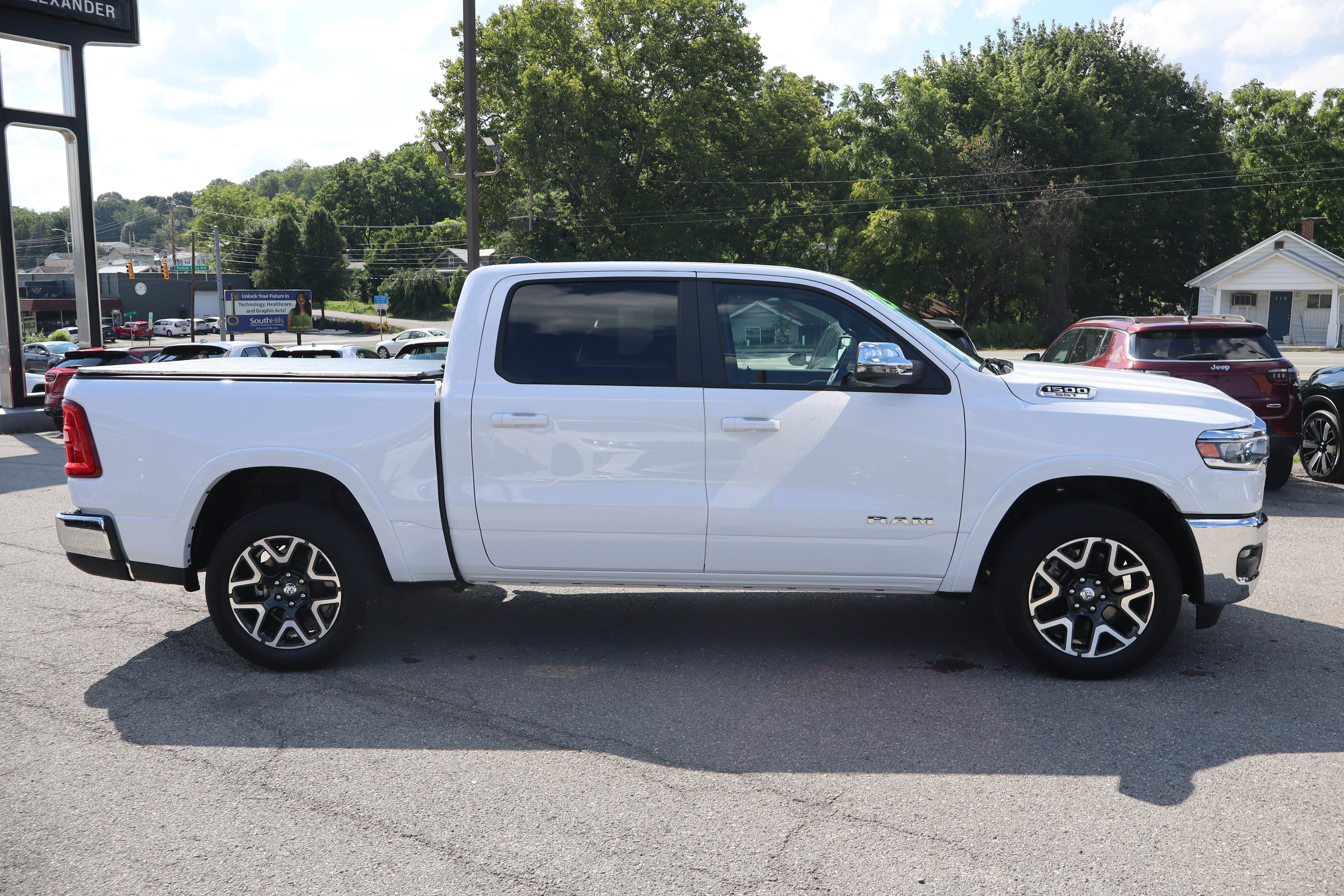 2025 RAM 1500 Laramie