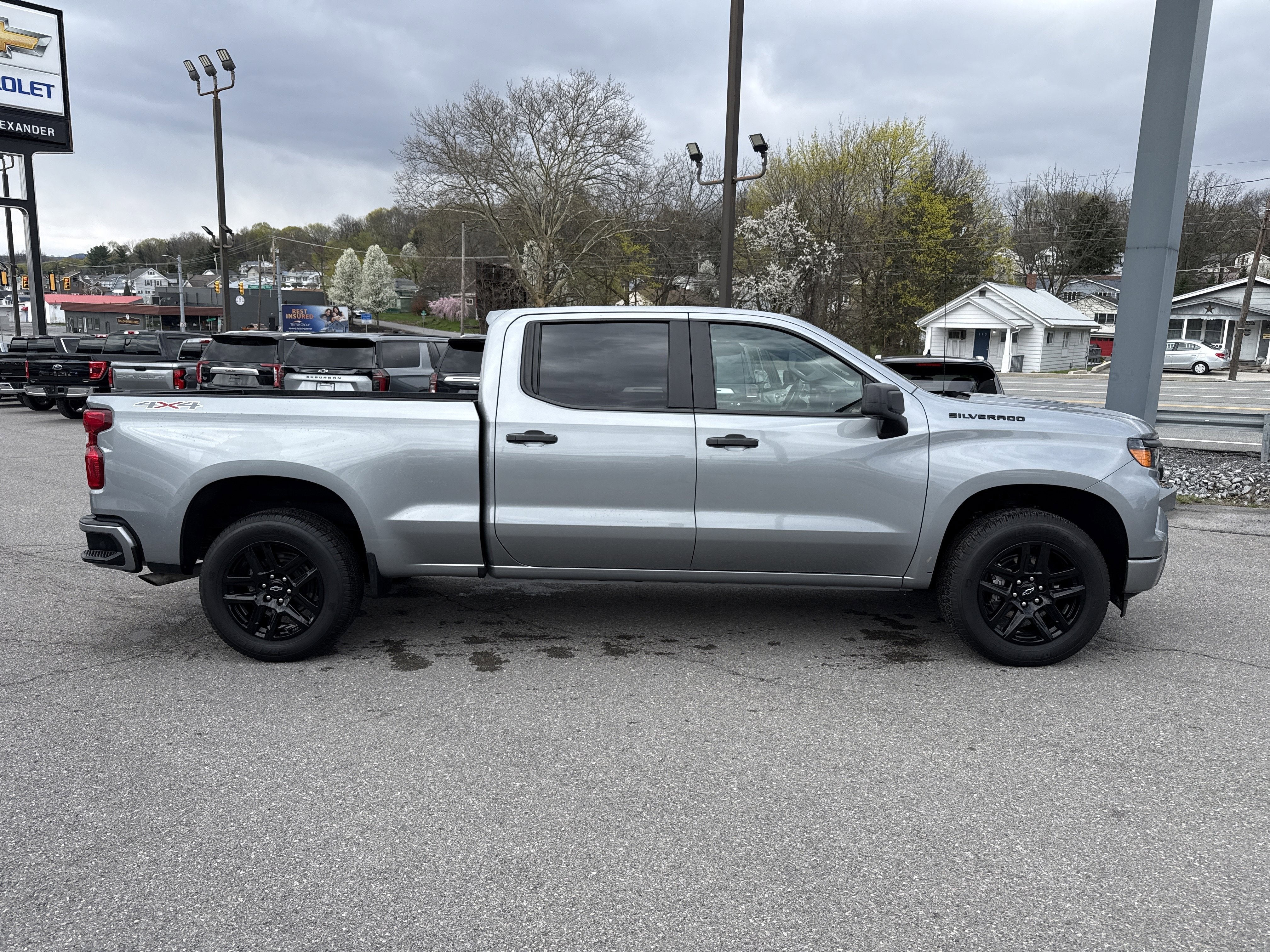 2024 Chevrolet Silverado 1500 Custom