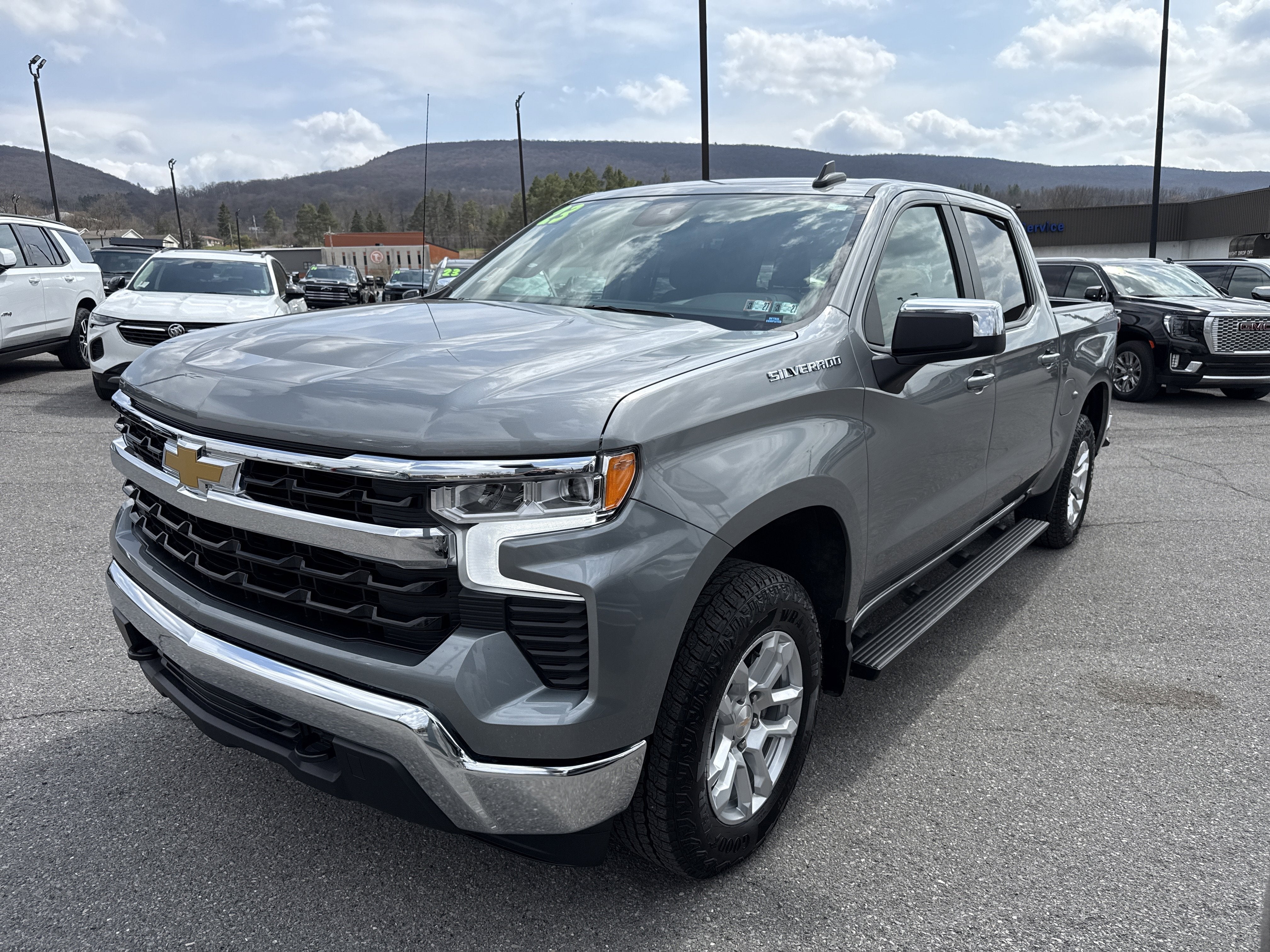 2023 Chevrolet Silverado 1500 LT