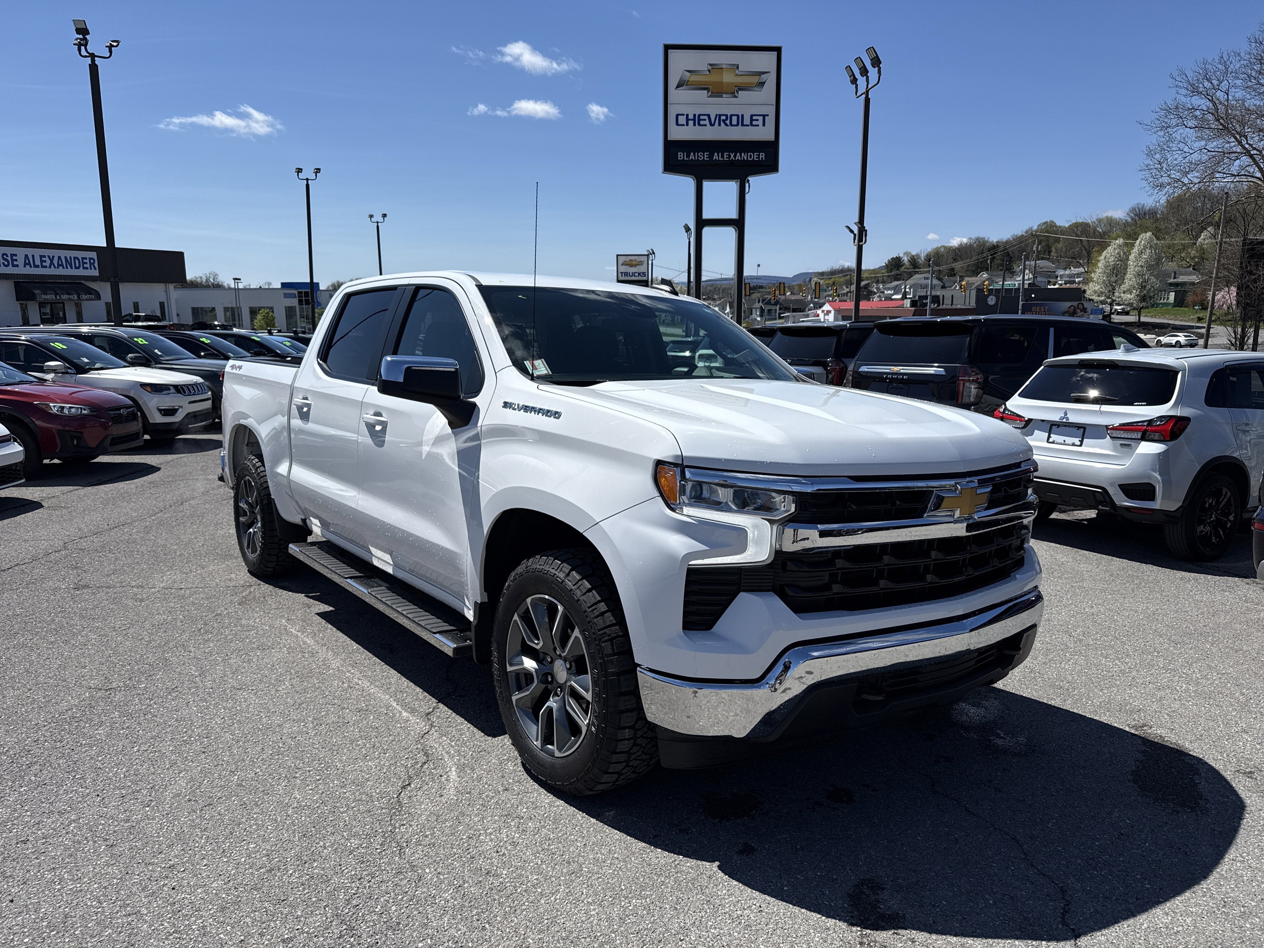 2023 Chevrolet Silverado 1500 LT