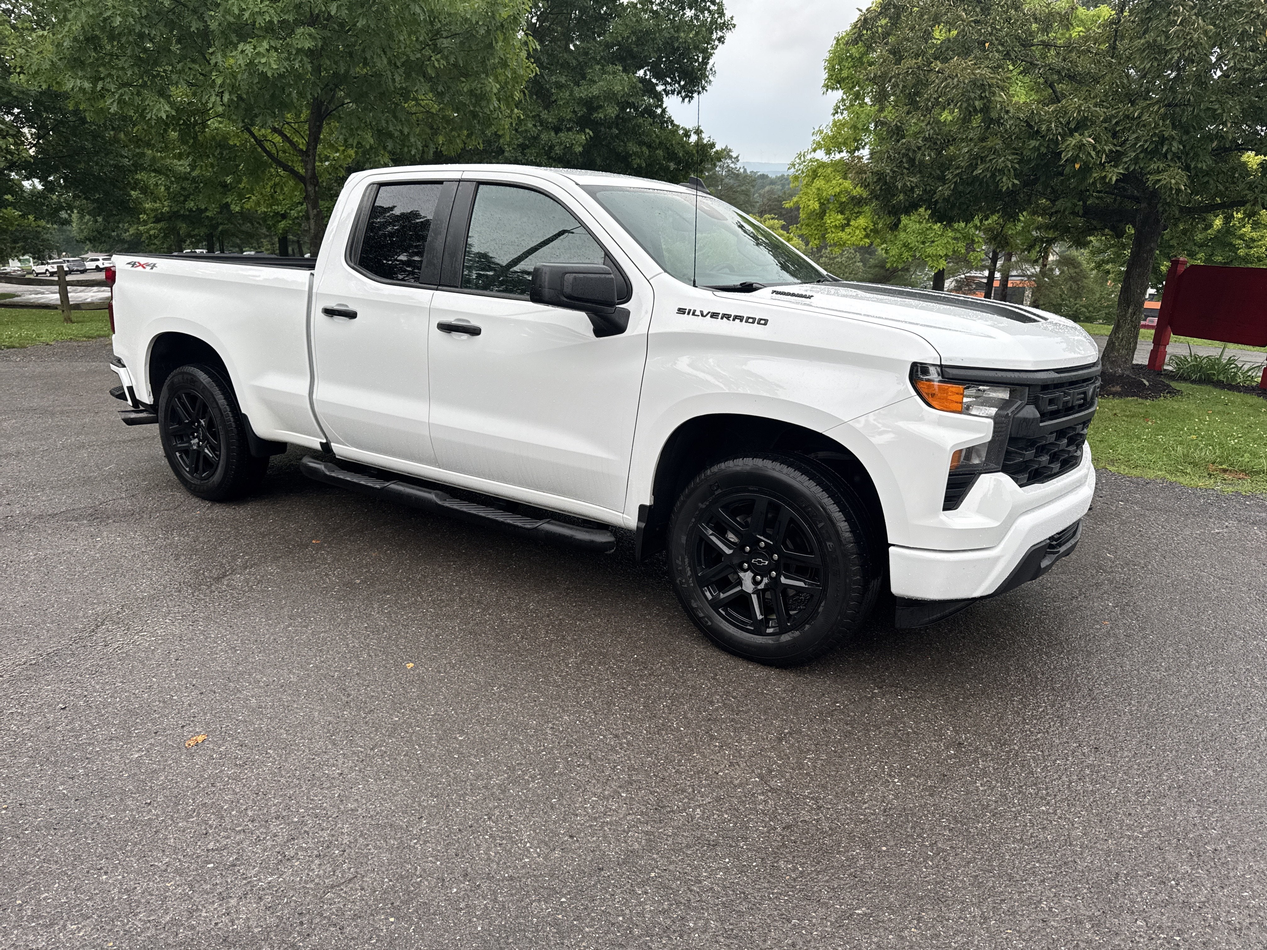 2025 Chevrolet Silverado 1500 Custom