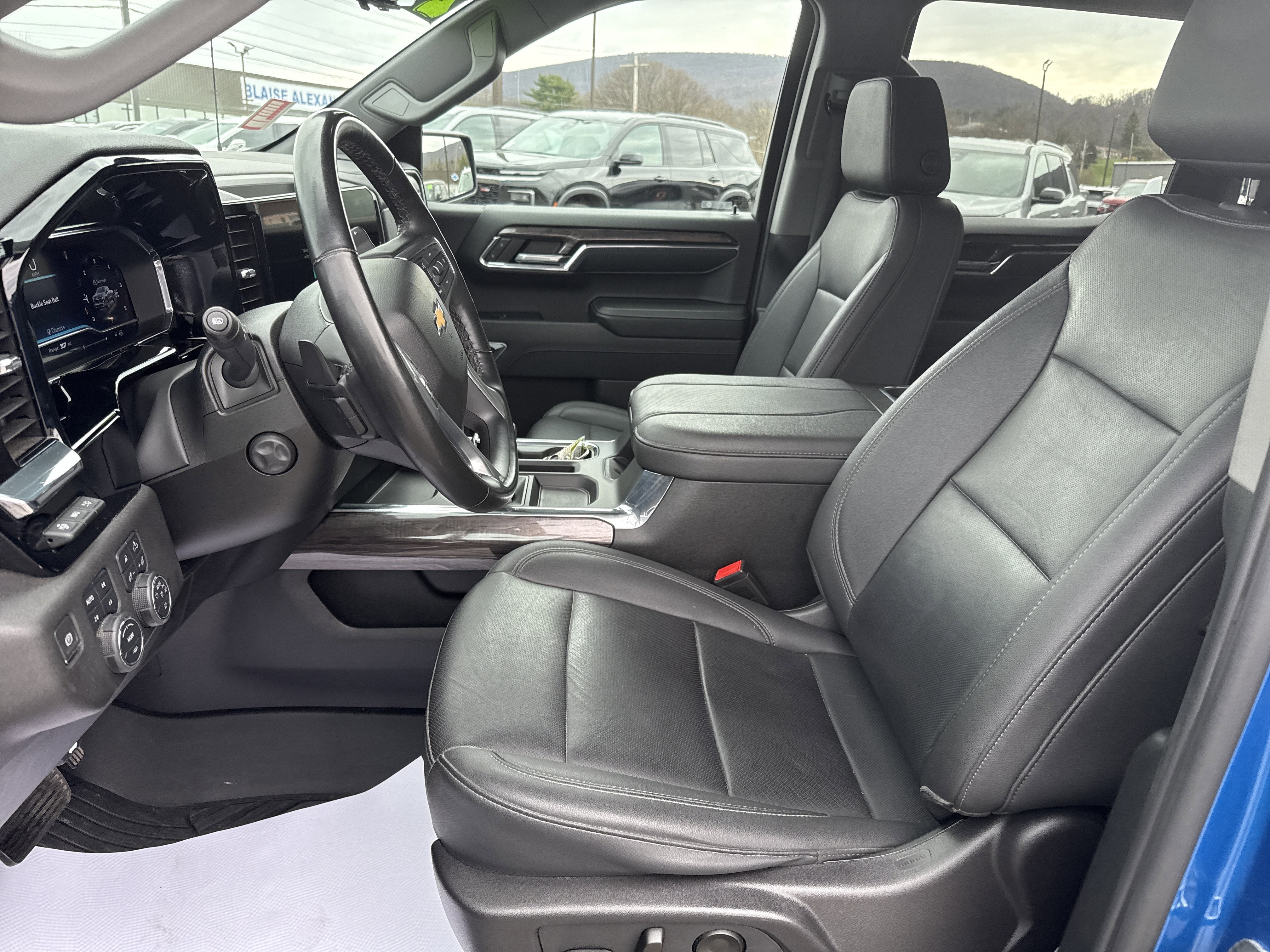 2024 Chevrolet Silverado 1500 LTZ