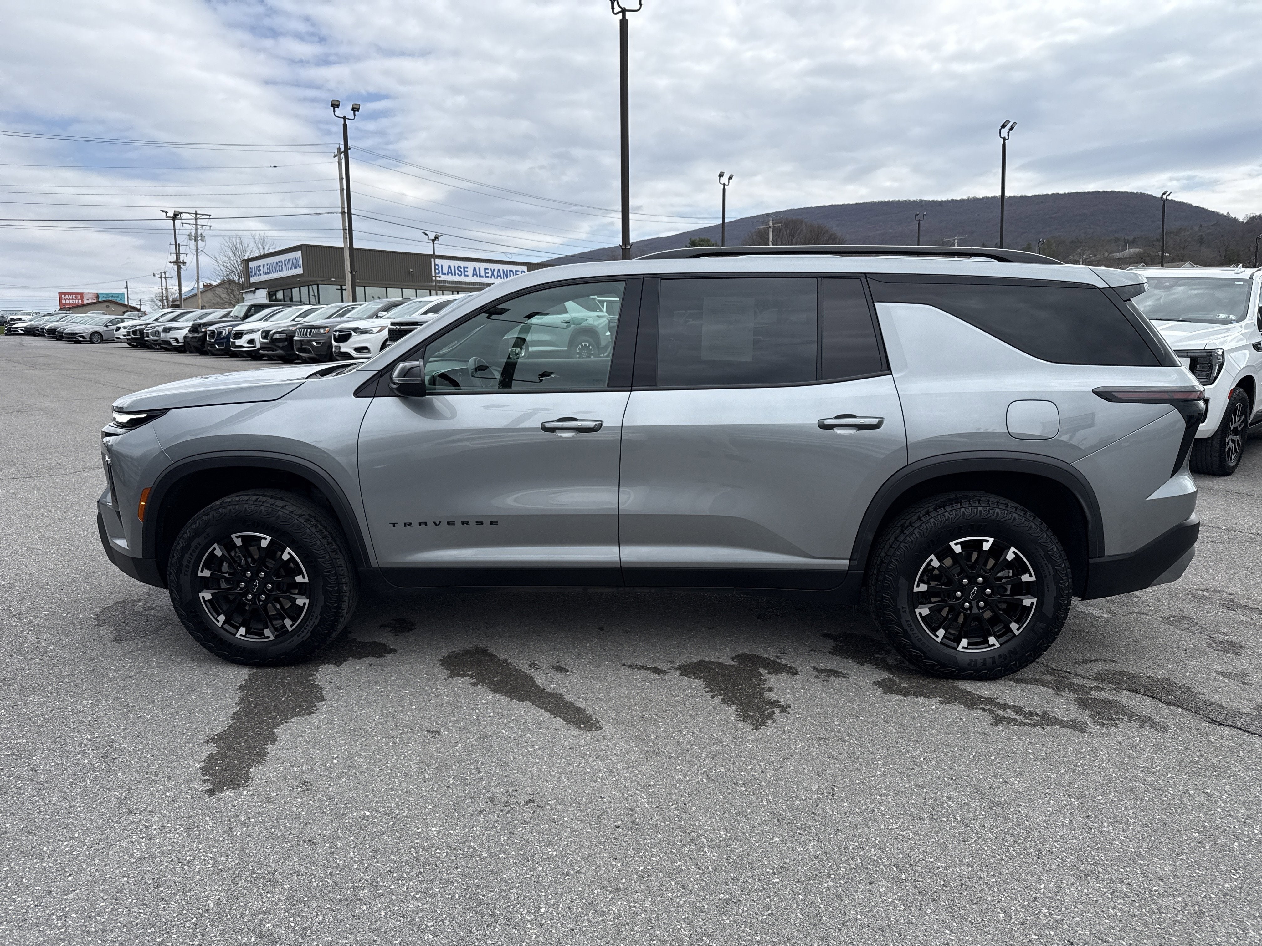 2025 Chevrolet Traverse AWD Z71