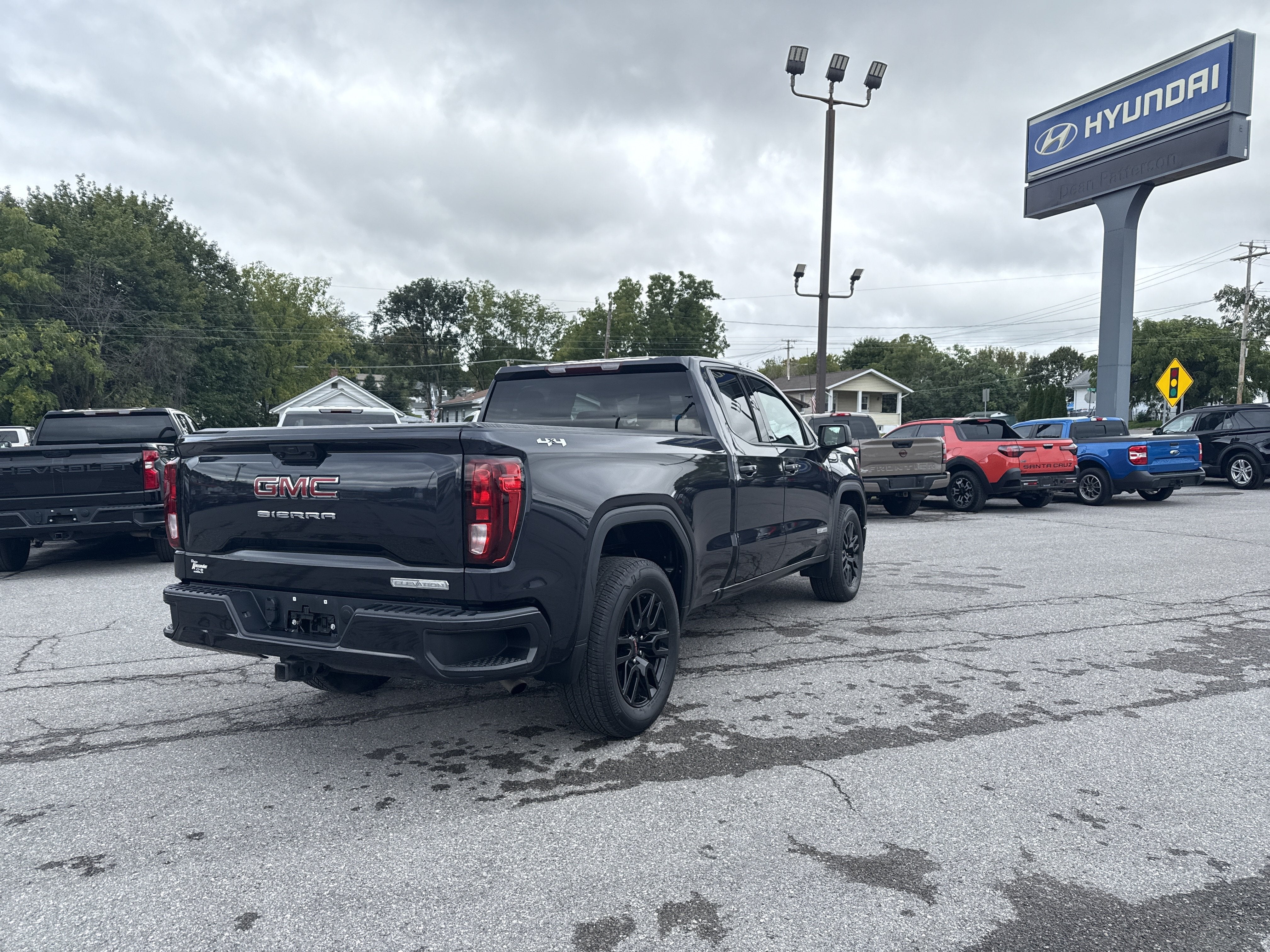 2023 GMC Sierra 1500 Elevation