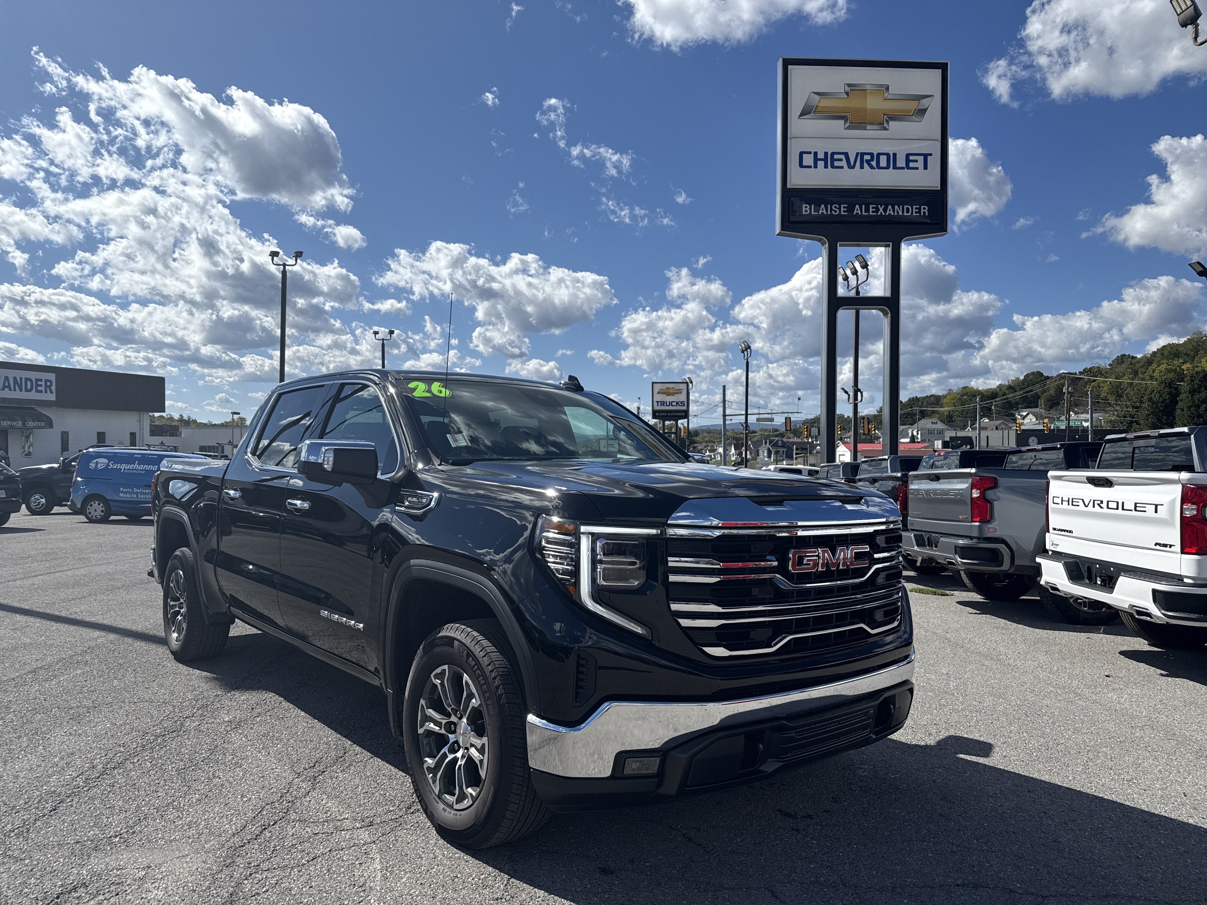 2026 GMC Sierra 1500 SLT