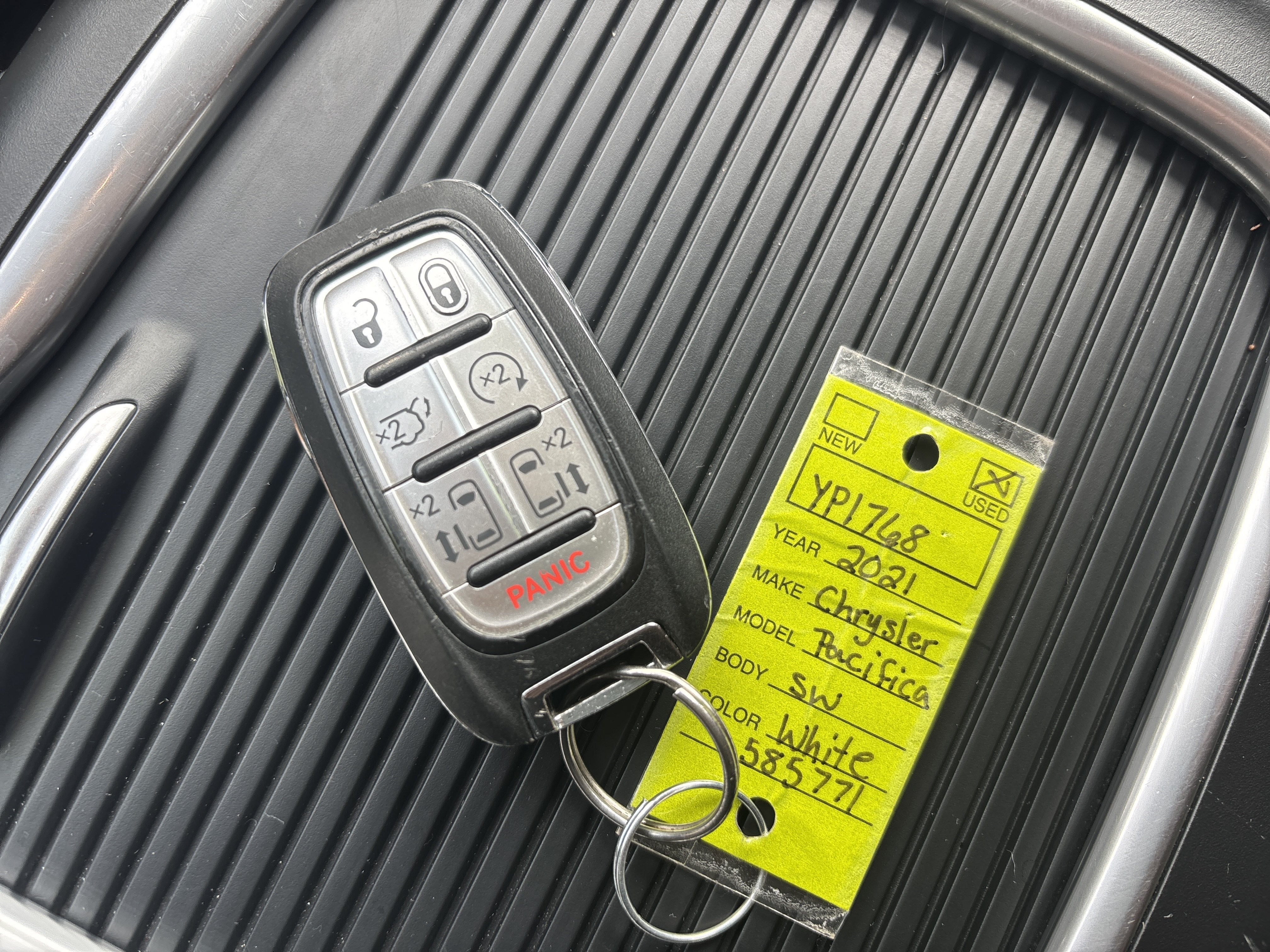 2021 Chrysler Pacifica Hybrid Touring L