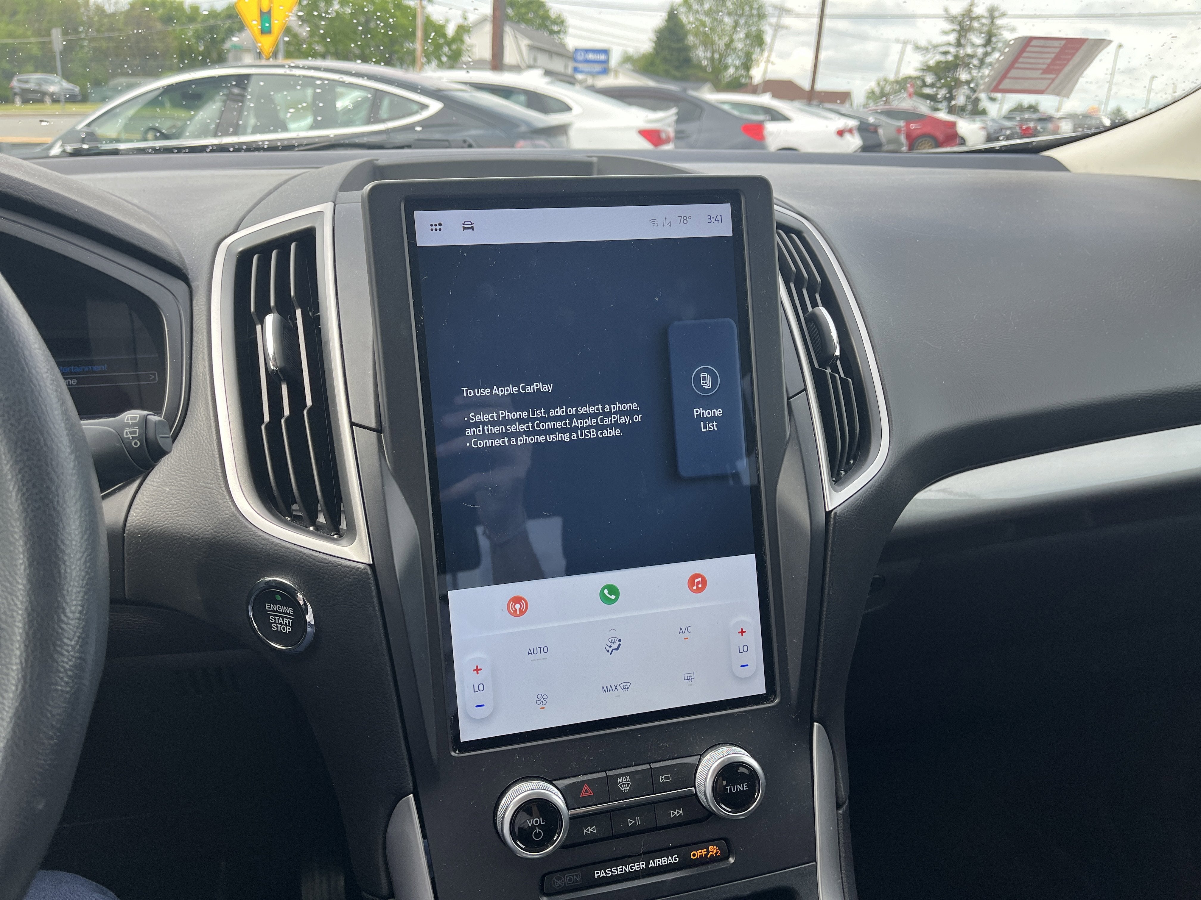 2022 Ford Edge SE