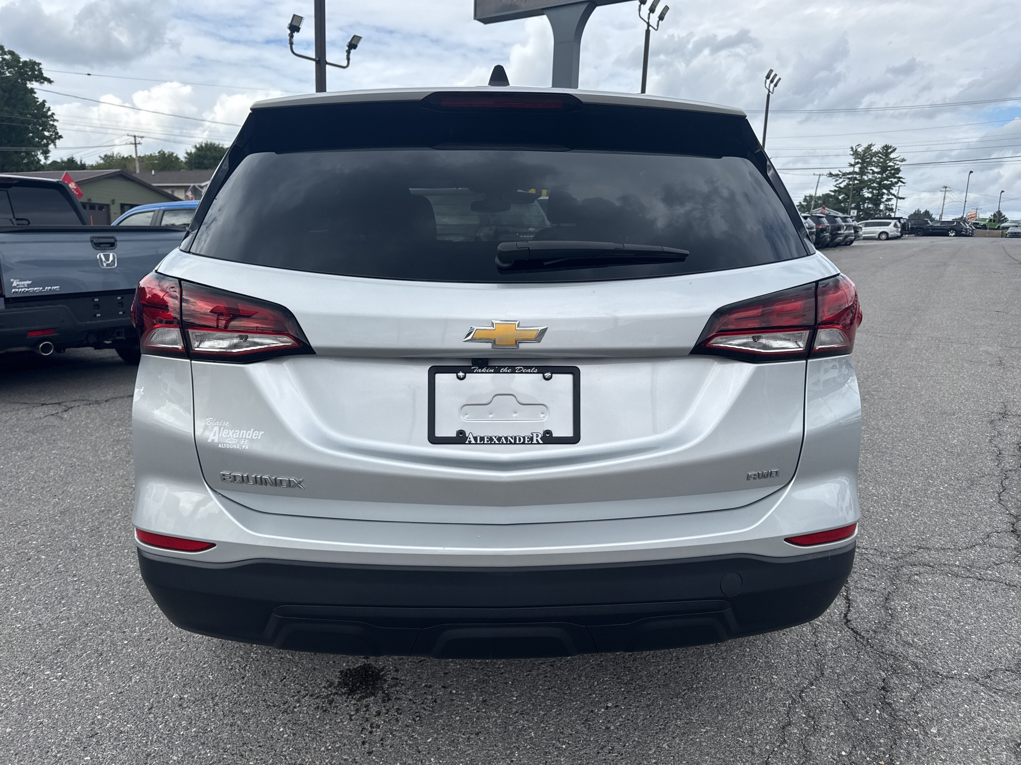2022 Chevrolet Equinox LS
