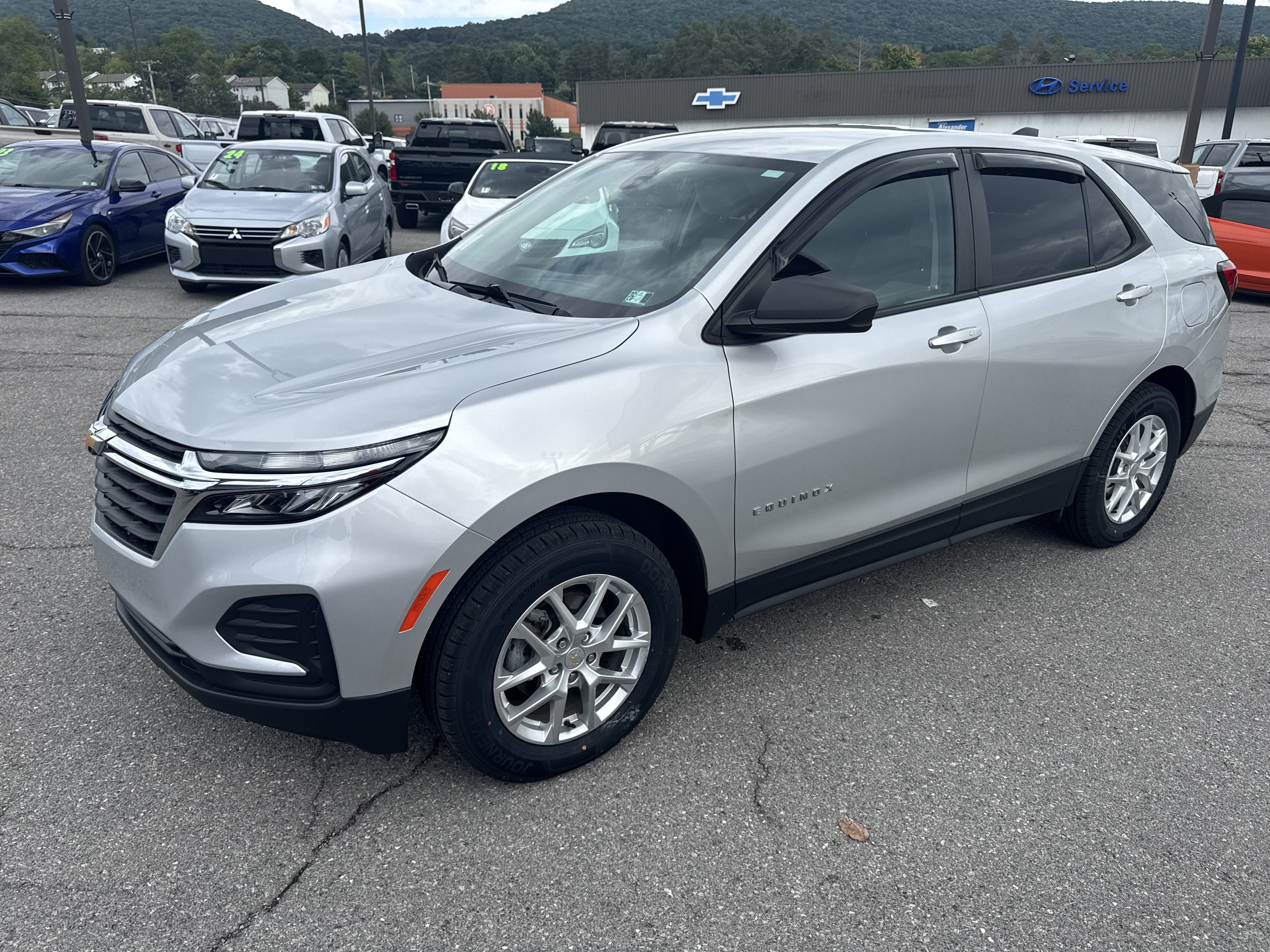 2022 Chevrolet Equinox LS
