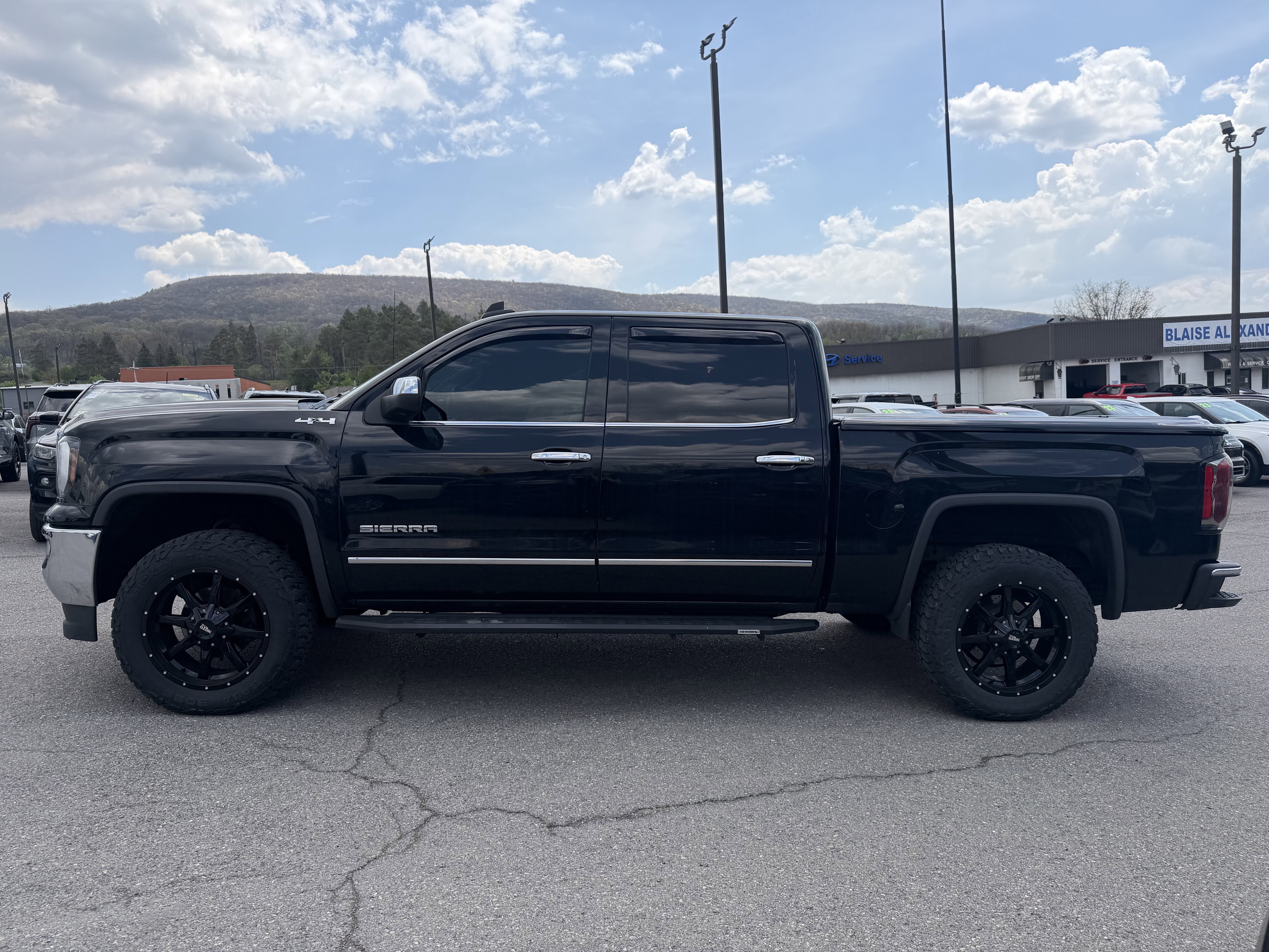 2018 GMC Sierra 1500 SLT