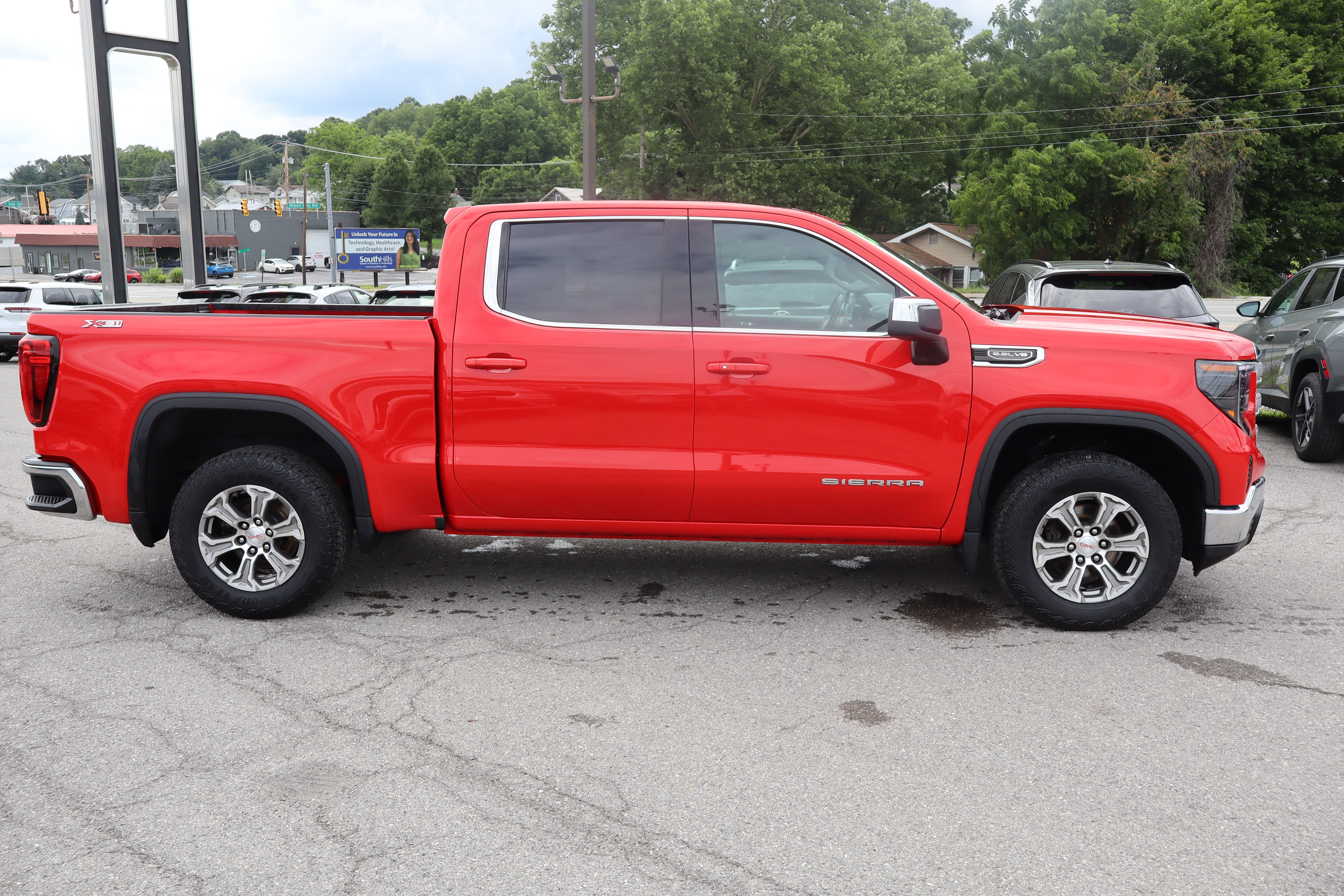 2023 GMC Sierra 1500 SLE