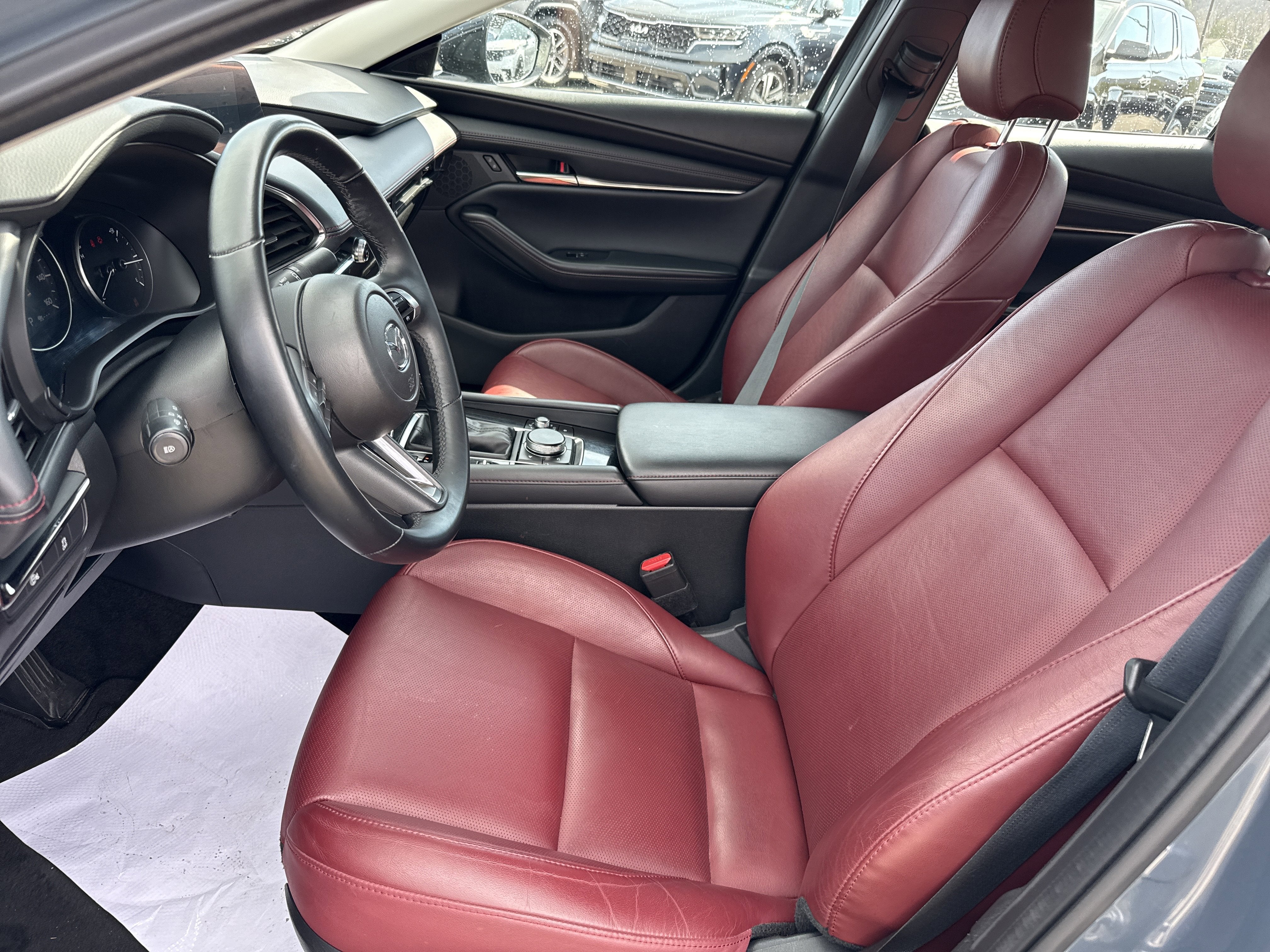 2025 Mazda Mazda3 Sedan 2.5 S Carbon Edition