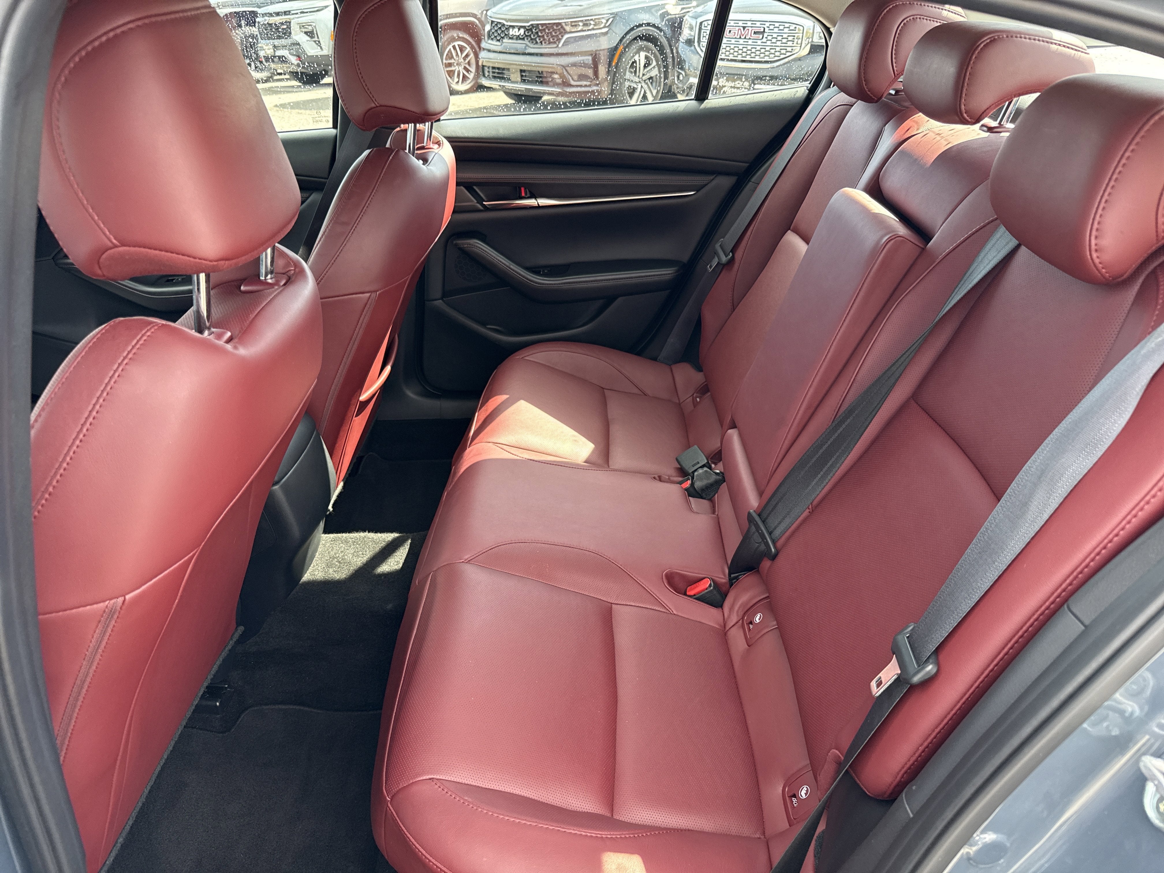 2025 Mazda Mazda3 Sedan 2.5 S Carbon Edition