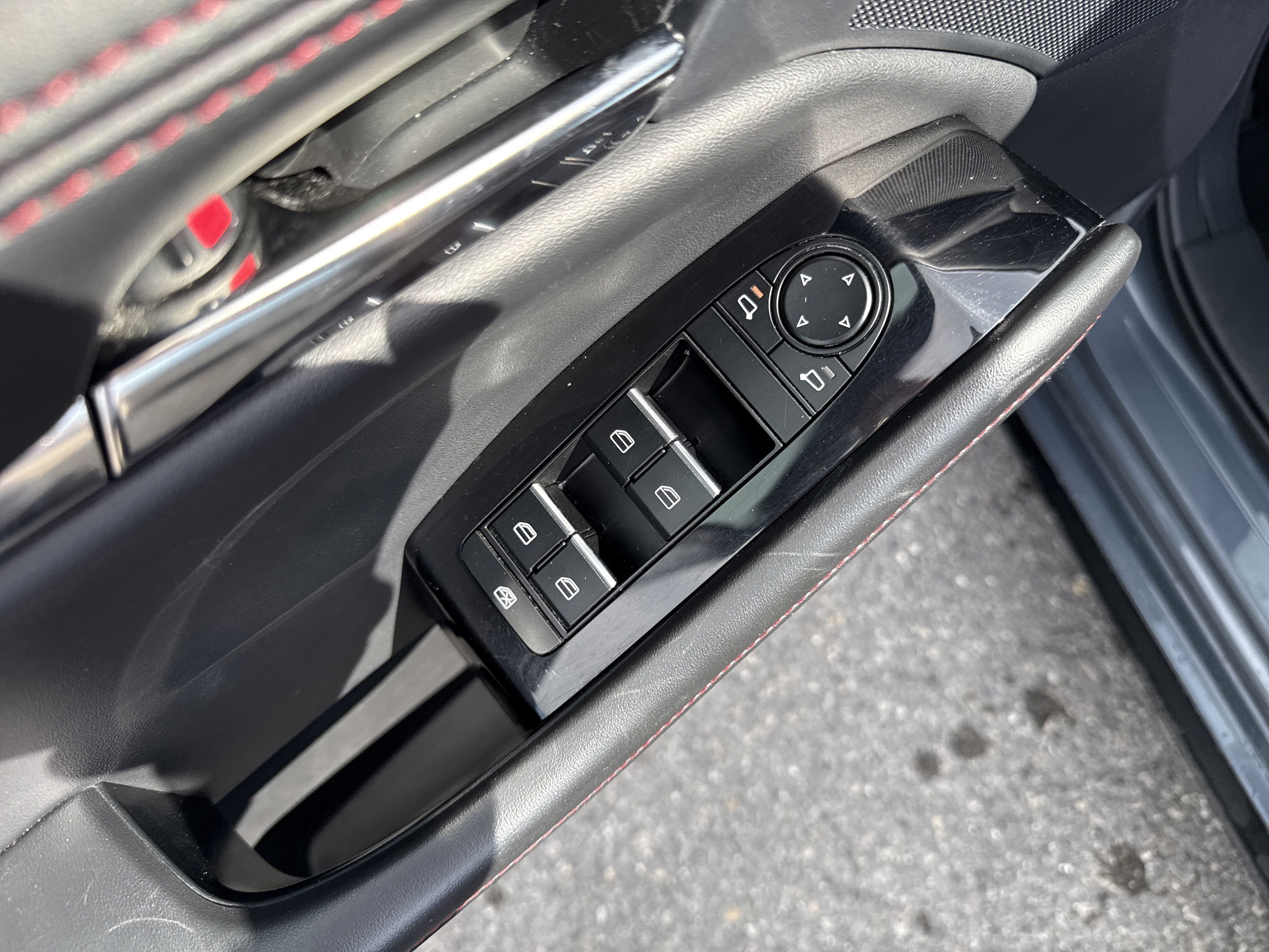 2025 Mazda Mazda3 Sedan 2.5 S Carbon Edition