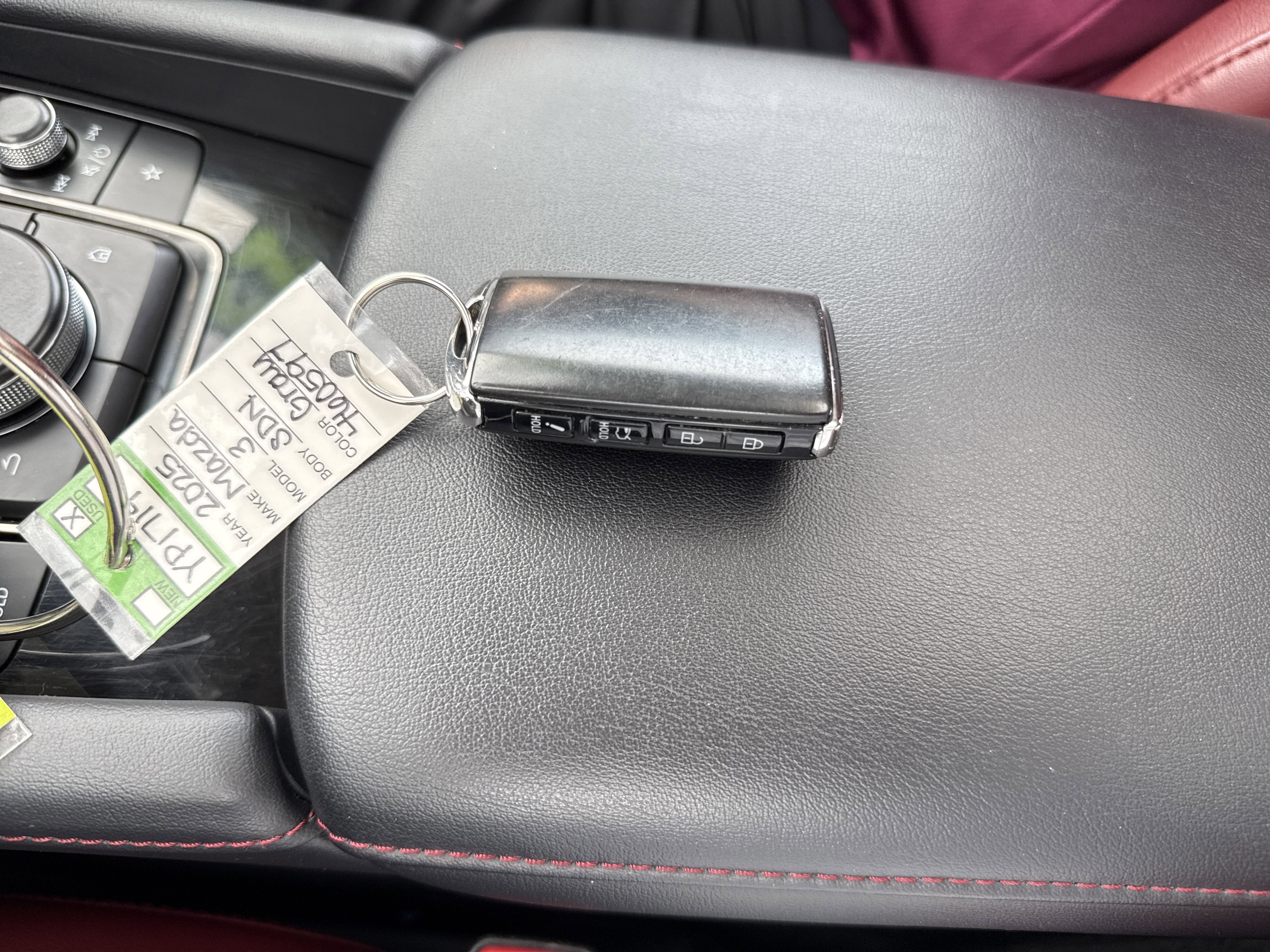 2025 Mazda Mazda3 Sedan 2.5 S Carbon Edition