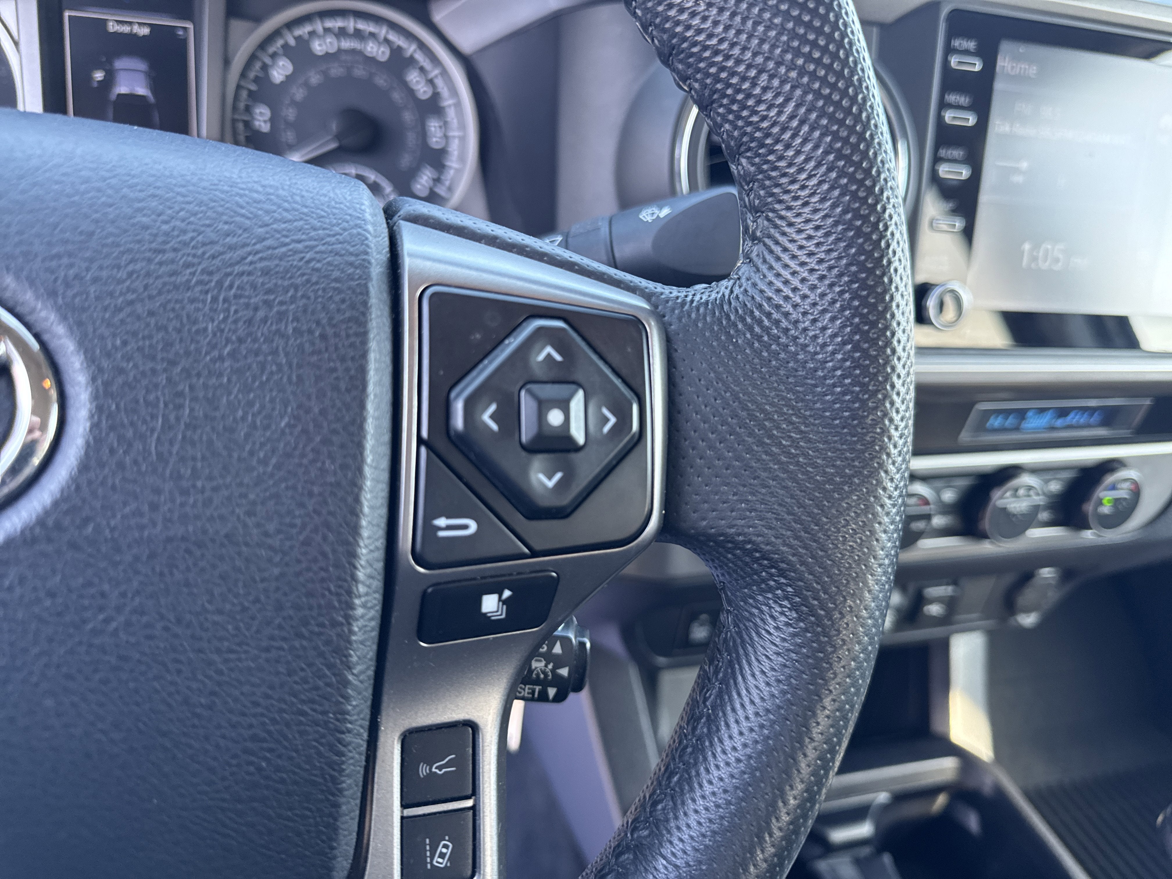 2022 Toyota Tacoma 4WD SR