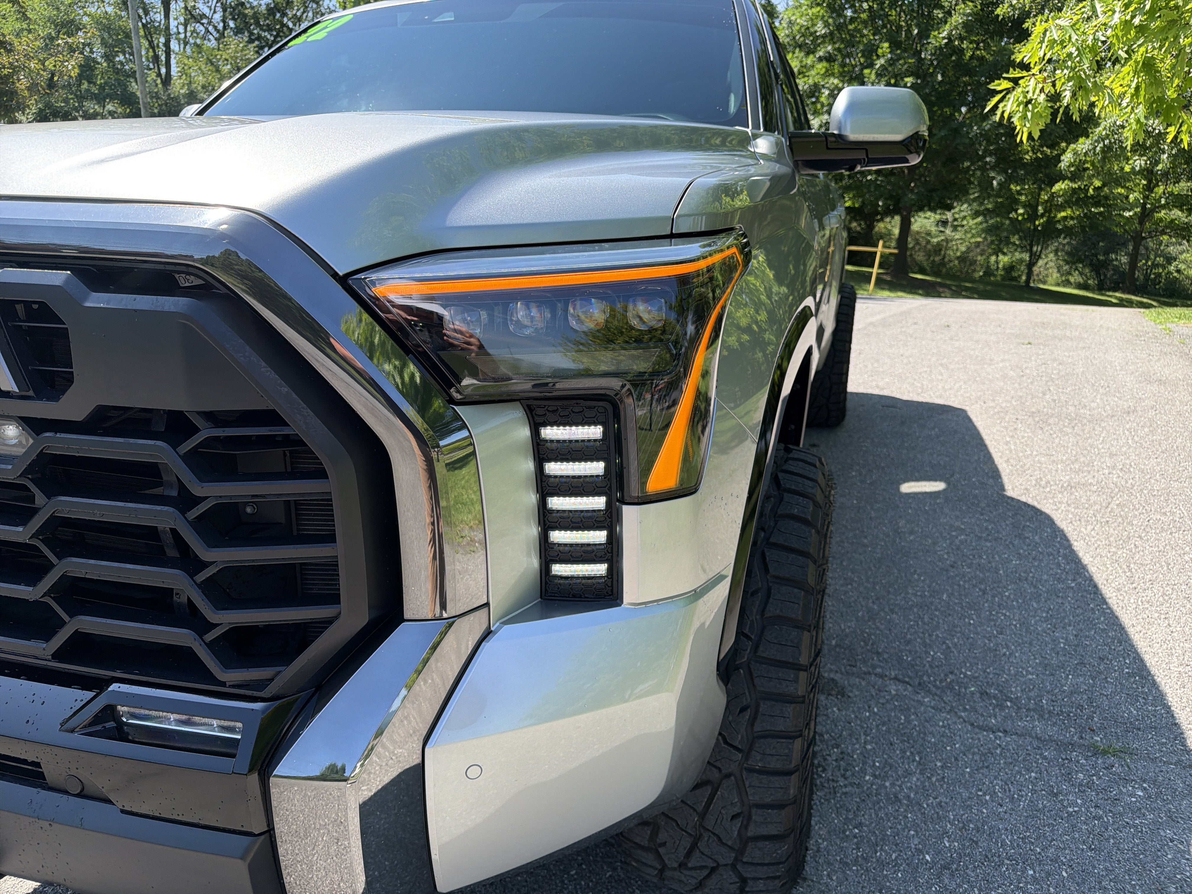 2022 Toyota Tundra 4WD Platinum