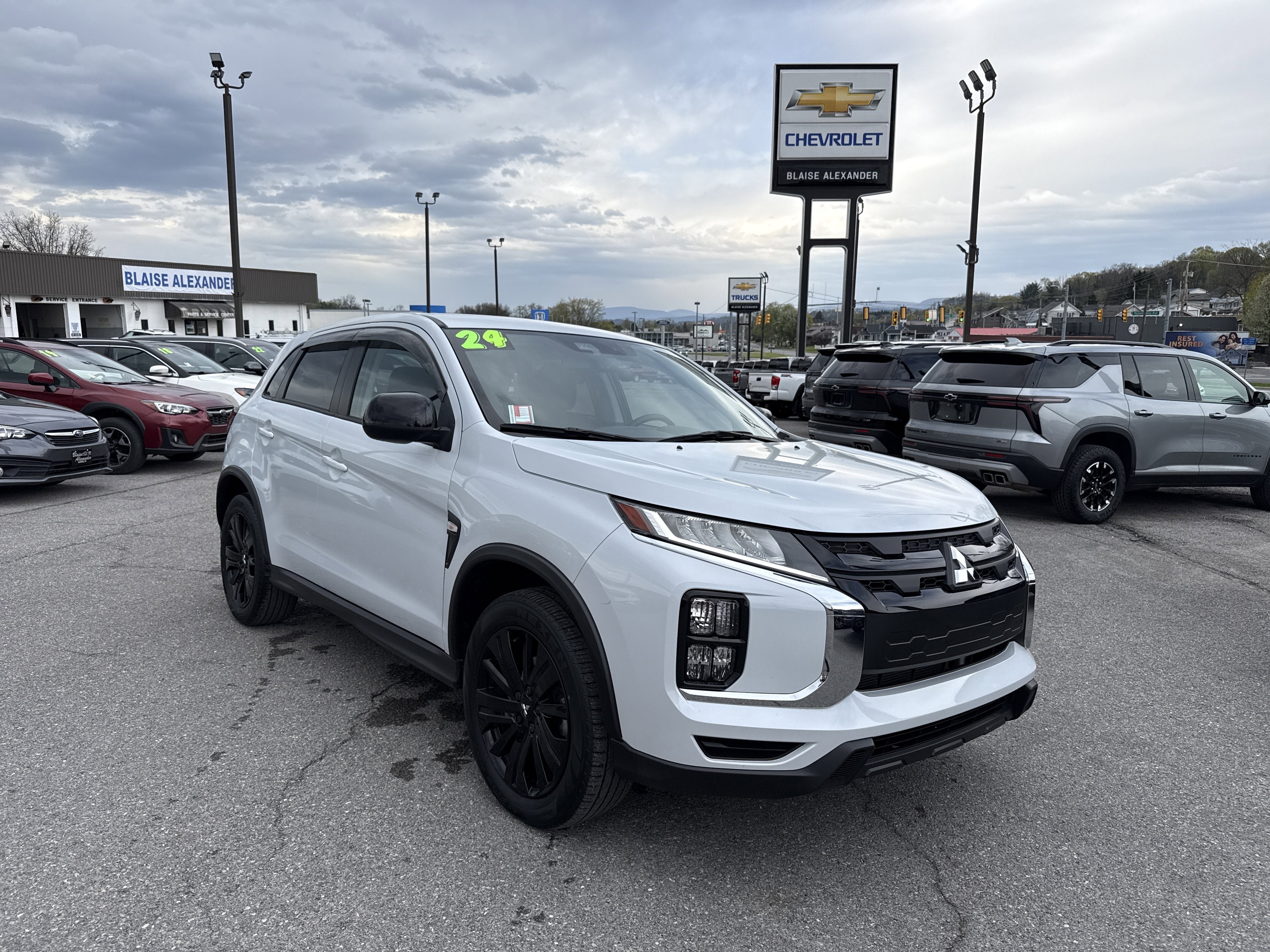 2024 Mitsubishi Outlander Sport 2.0 LE