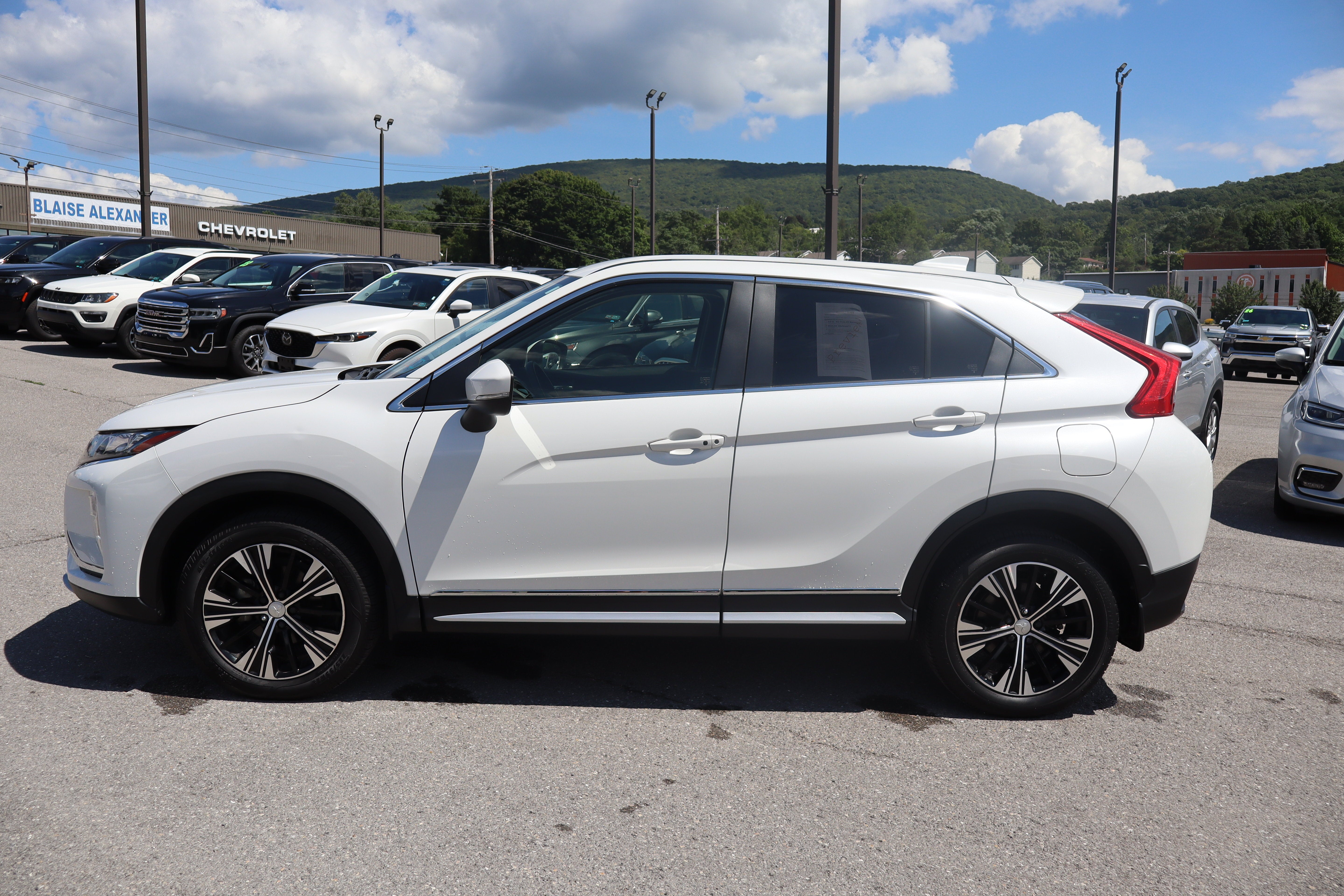 2020 Mitsubishi Eclipse Cross SE