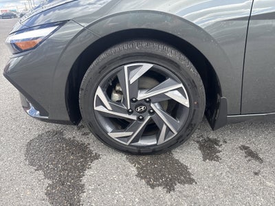 2025 Hyundai Elantra Hybrid SEL Sport
