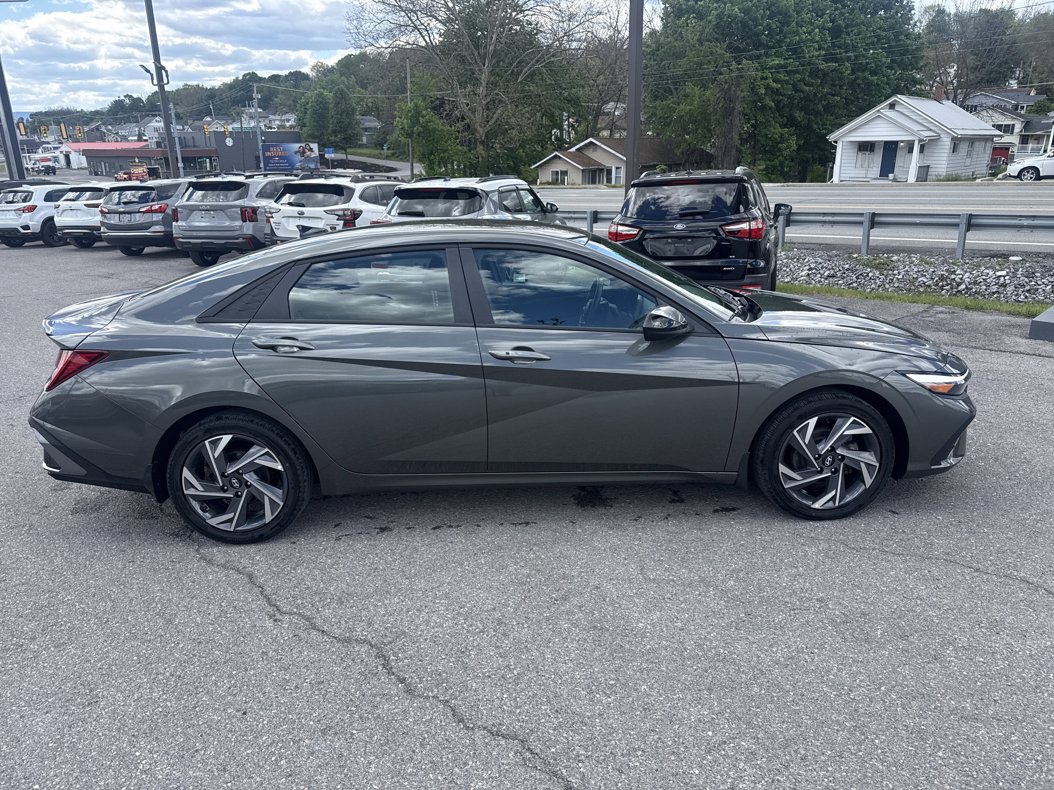 2025 Hyundai Elantra Hybrid SEL Sport