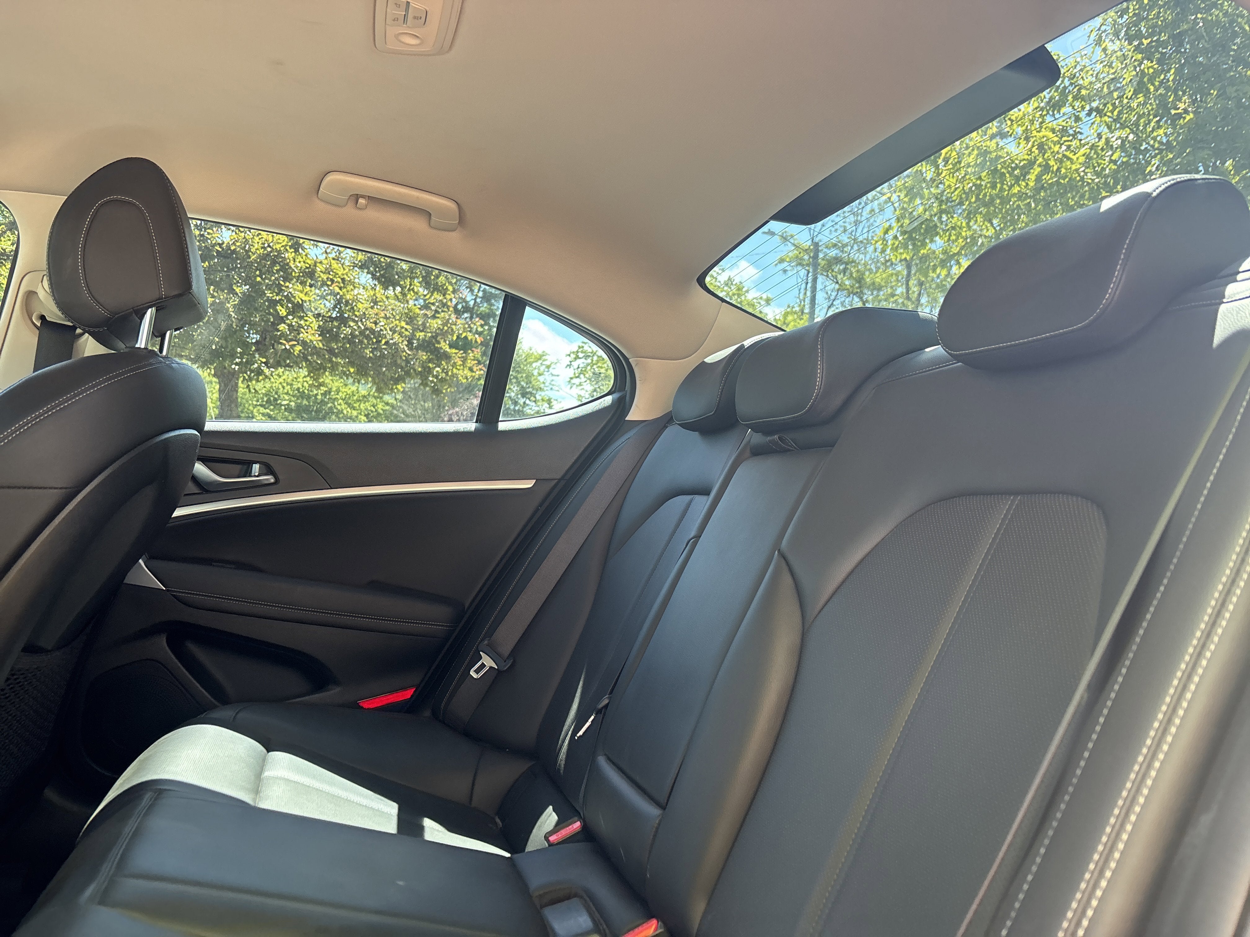 2023 Genesis G70 2.0T