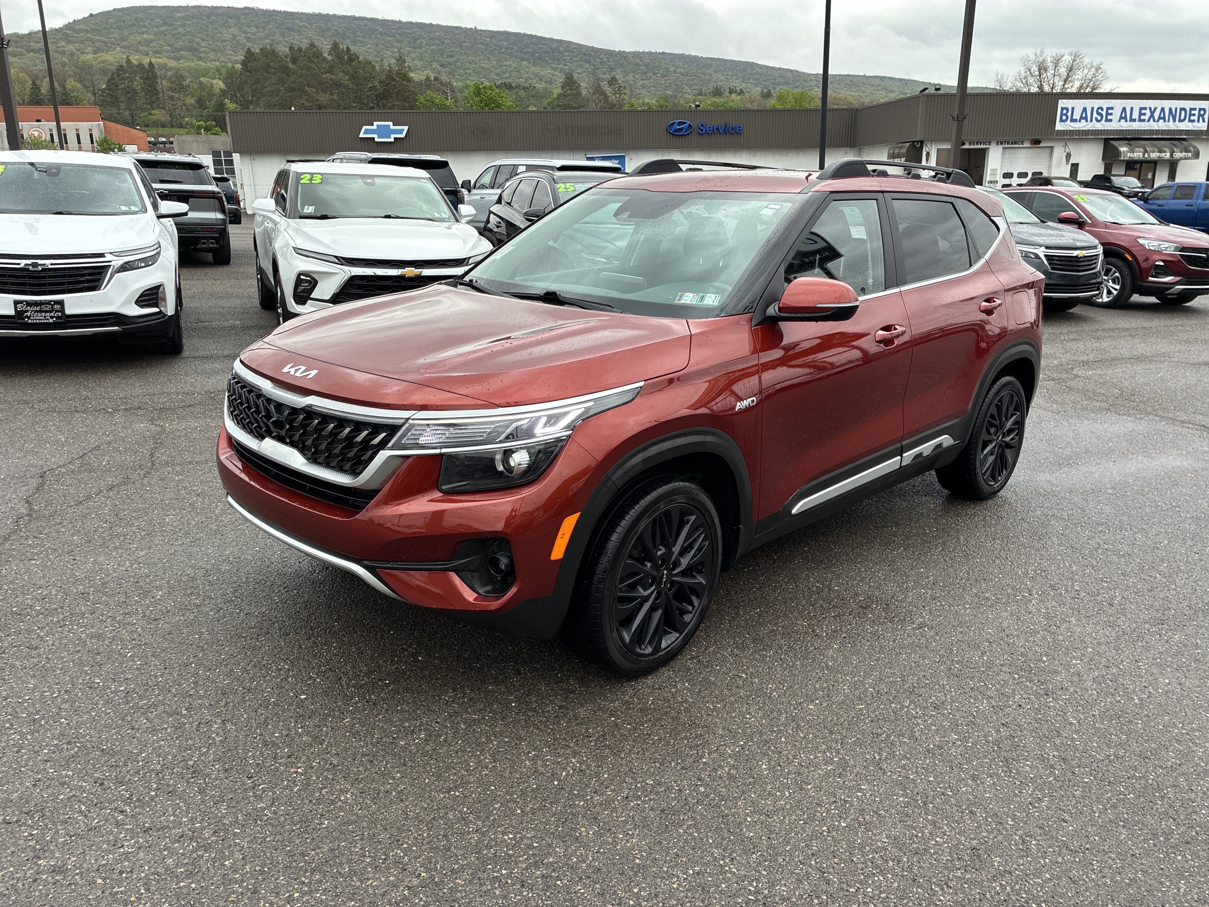 2022 Kia Seltos Nightfall